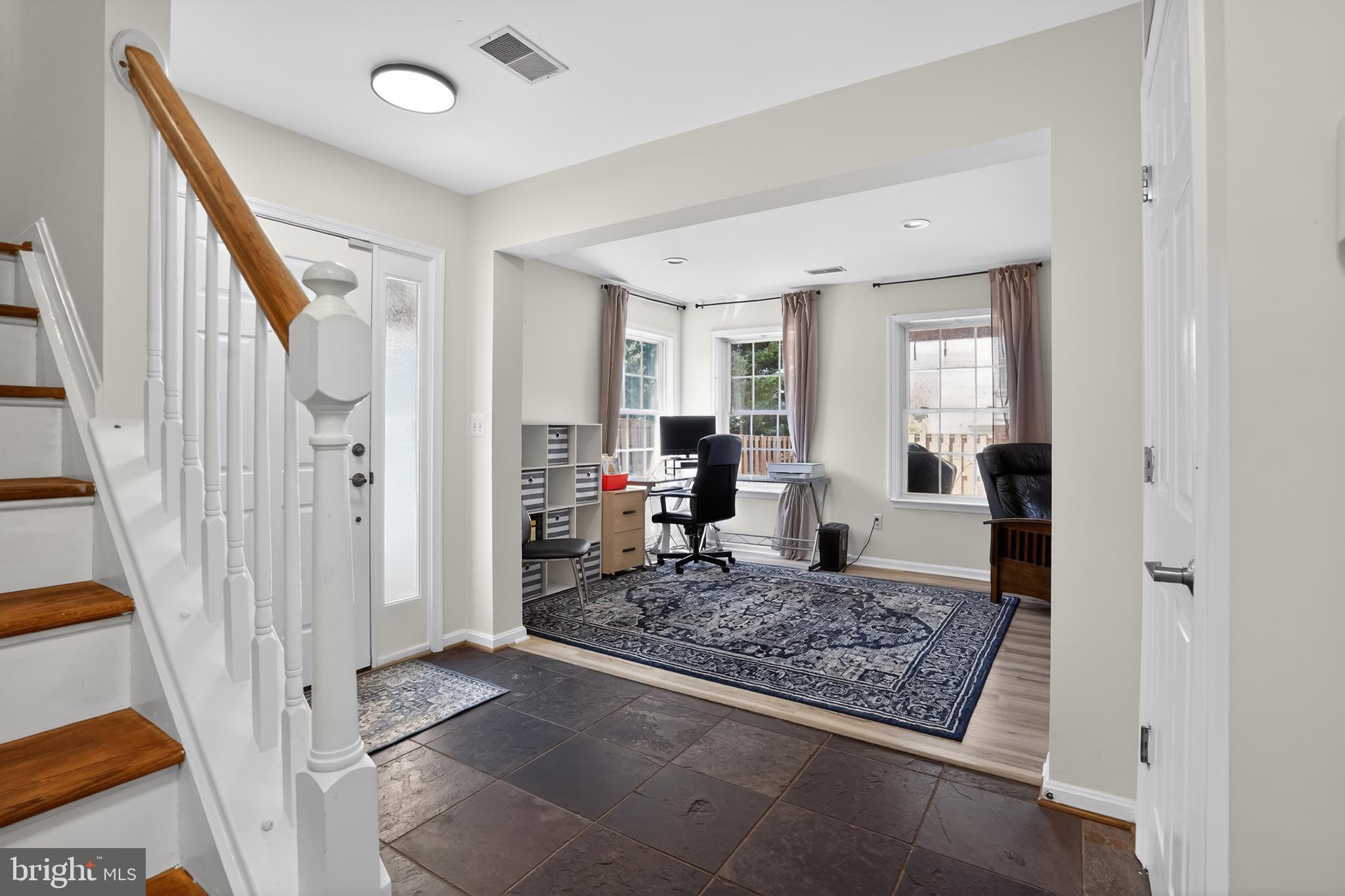 1225 CAMBRIA TERRACE NE