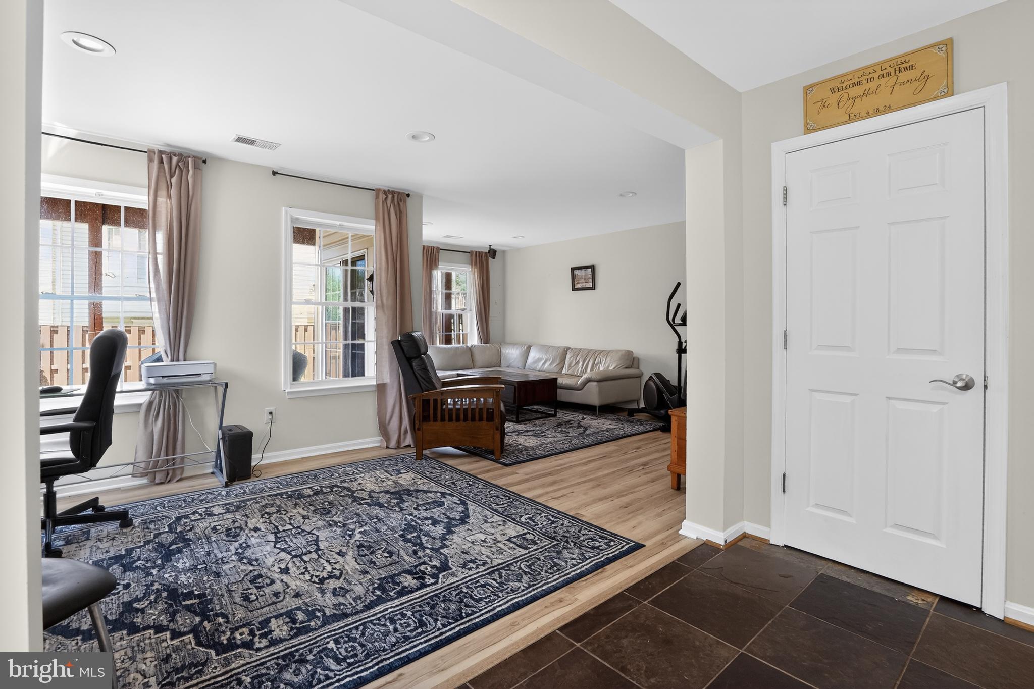 1225 CAMBRIA TERRACE NE