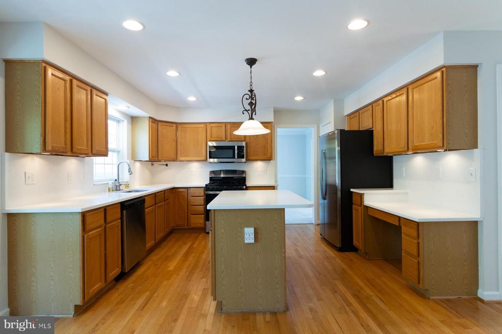 43190 BURSTALL COURT
