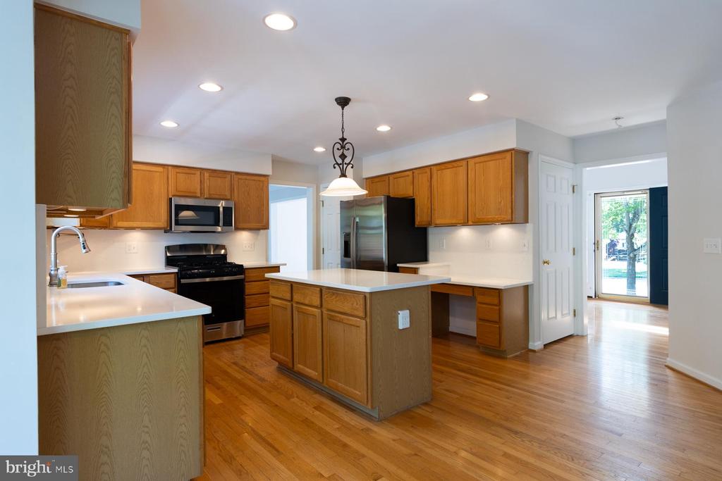 43190 BURSTALL COURT