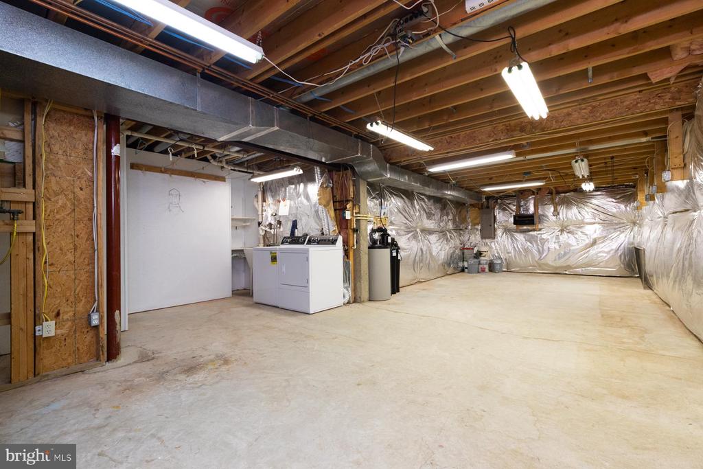 43190 BURSTALL COURT