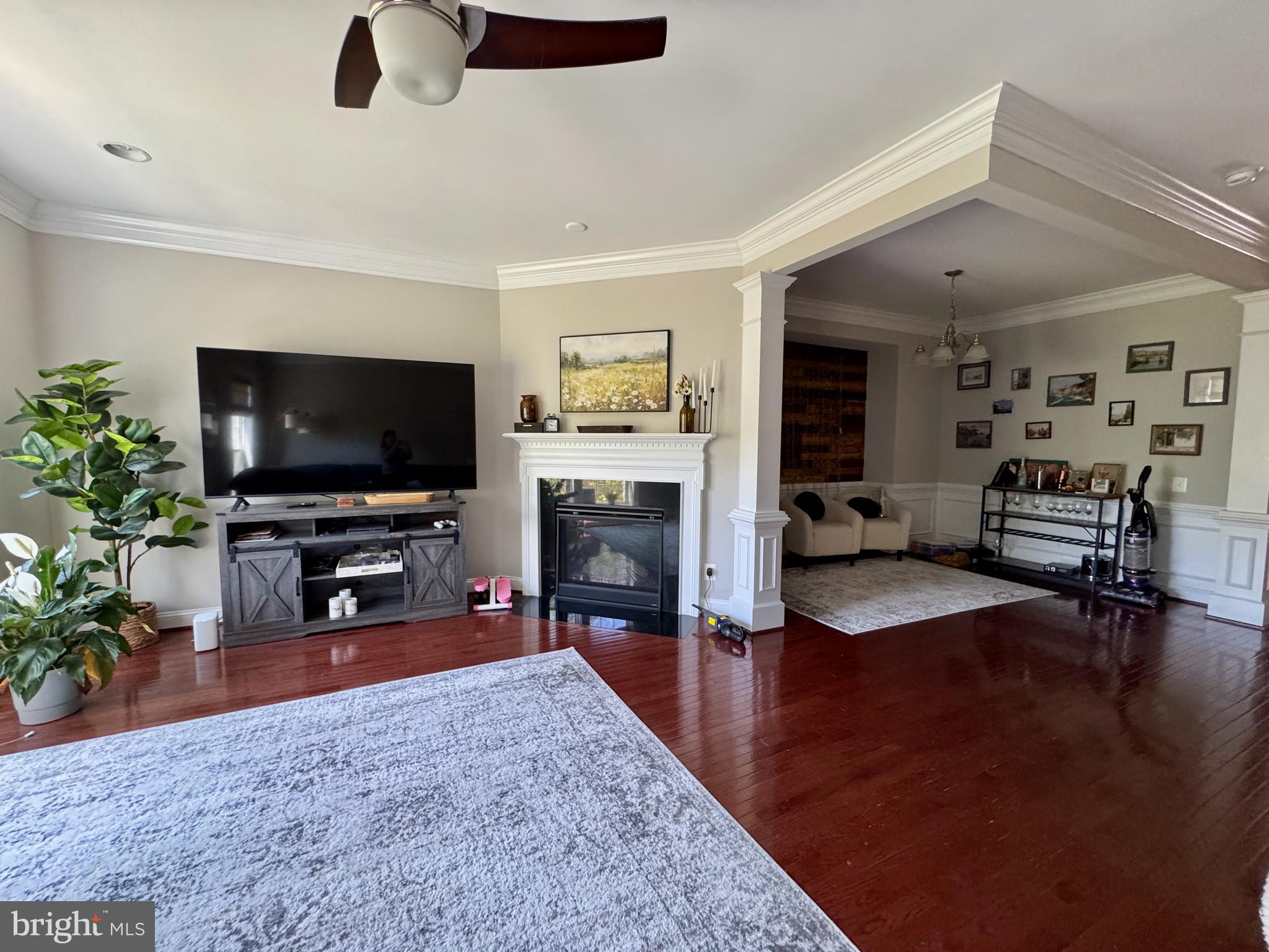 458 GLADE FERN TERRACE SE