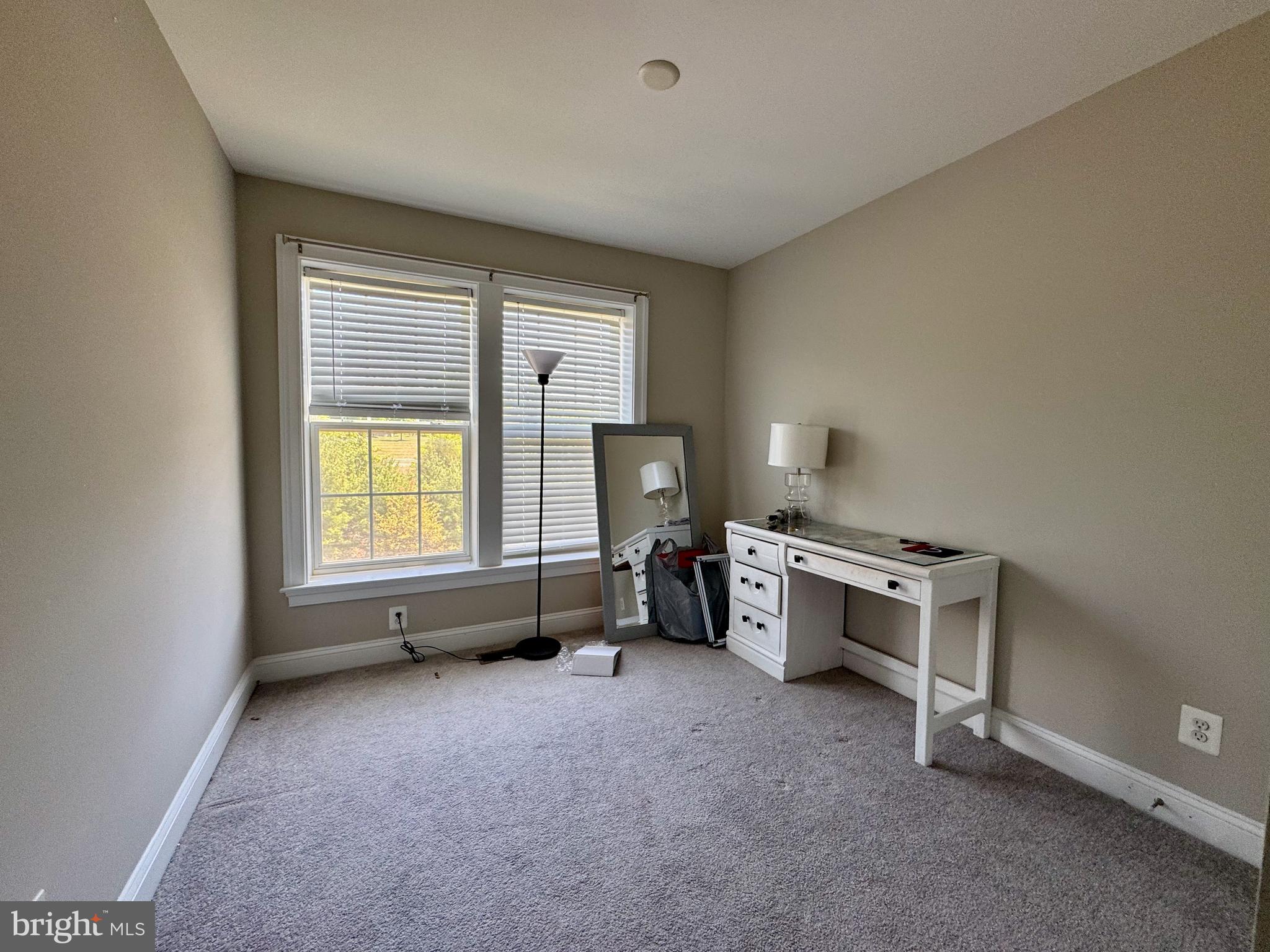 458 GLADE FERN TERRACE SE