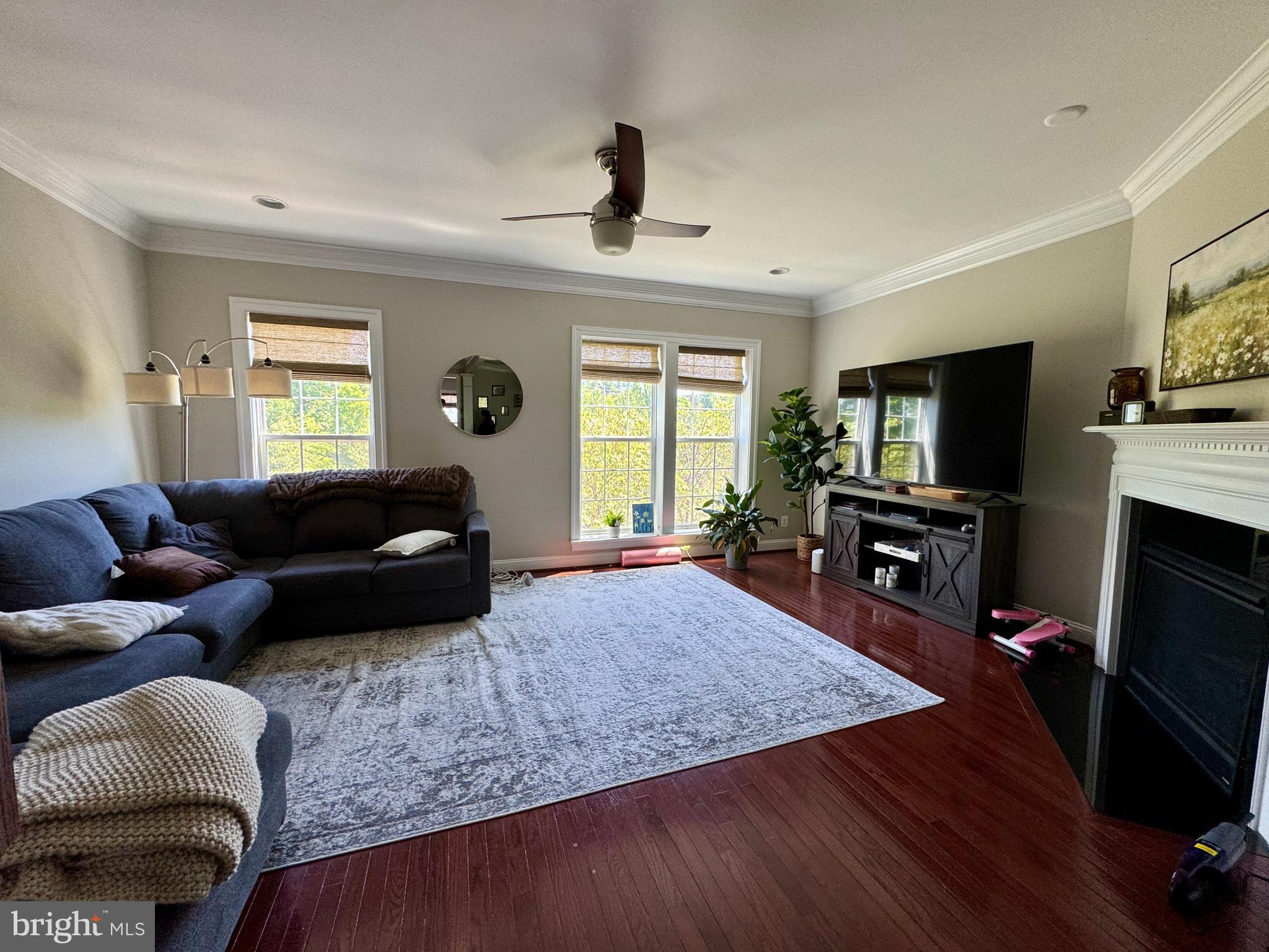 458 GLADE FERN TERRACE SE