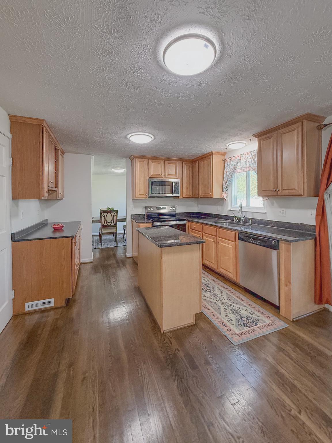 107 APPLETREE DRIVE NE