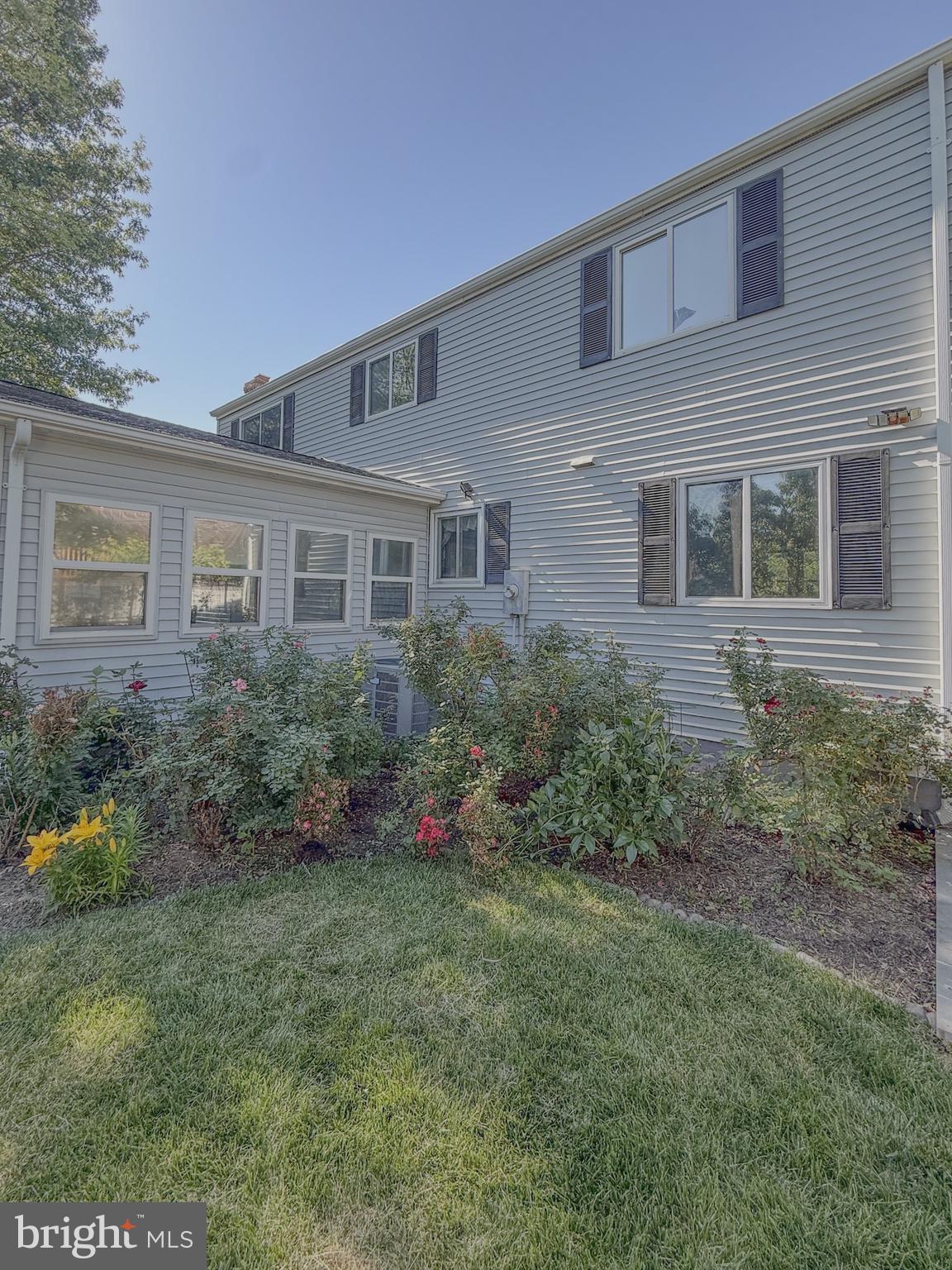 107 APPLETREE DRIVE NE