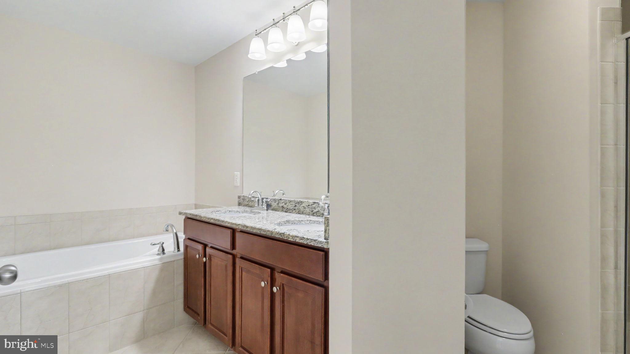 42371 TRELLIS SQUARE