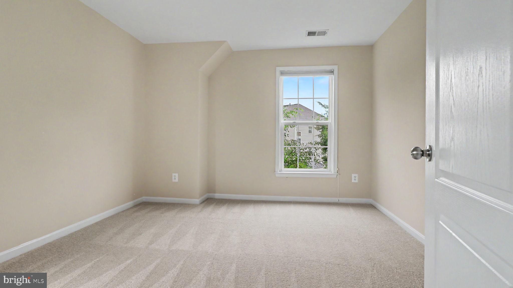 42371 TRELLIS SQUARE