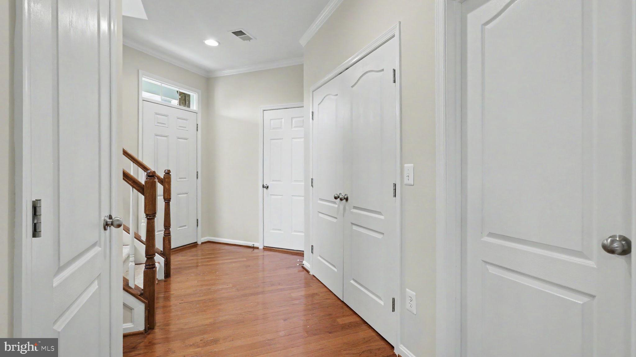 42371 TRELLIS SQUARE