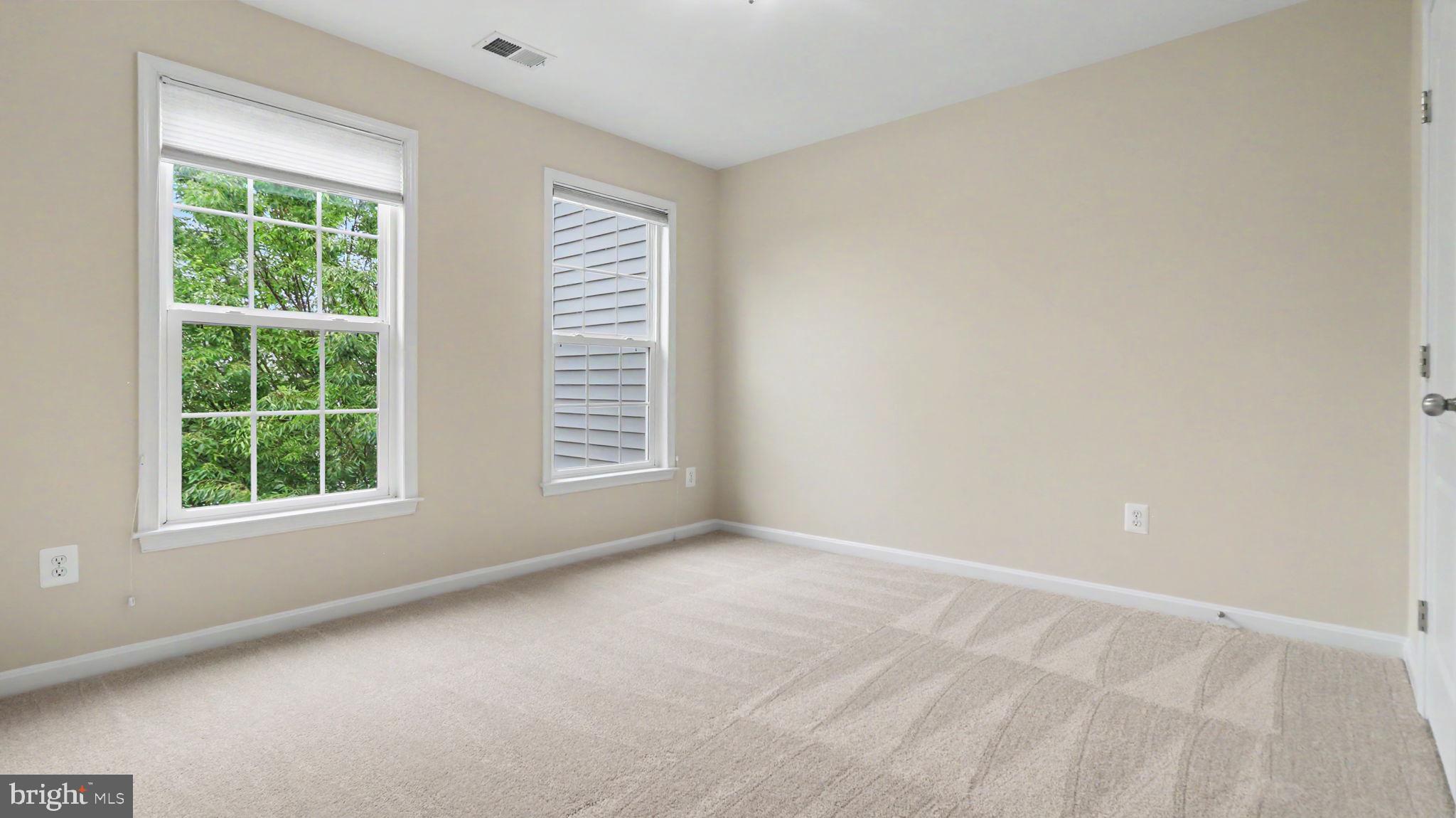 42371 TRELLIS SQUARE