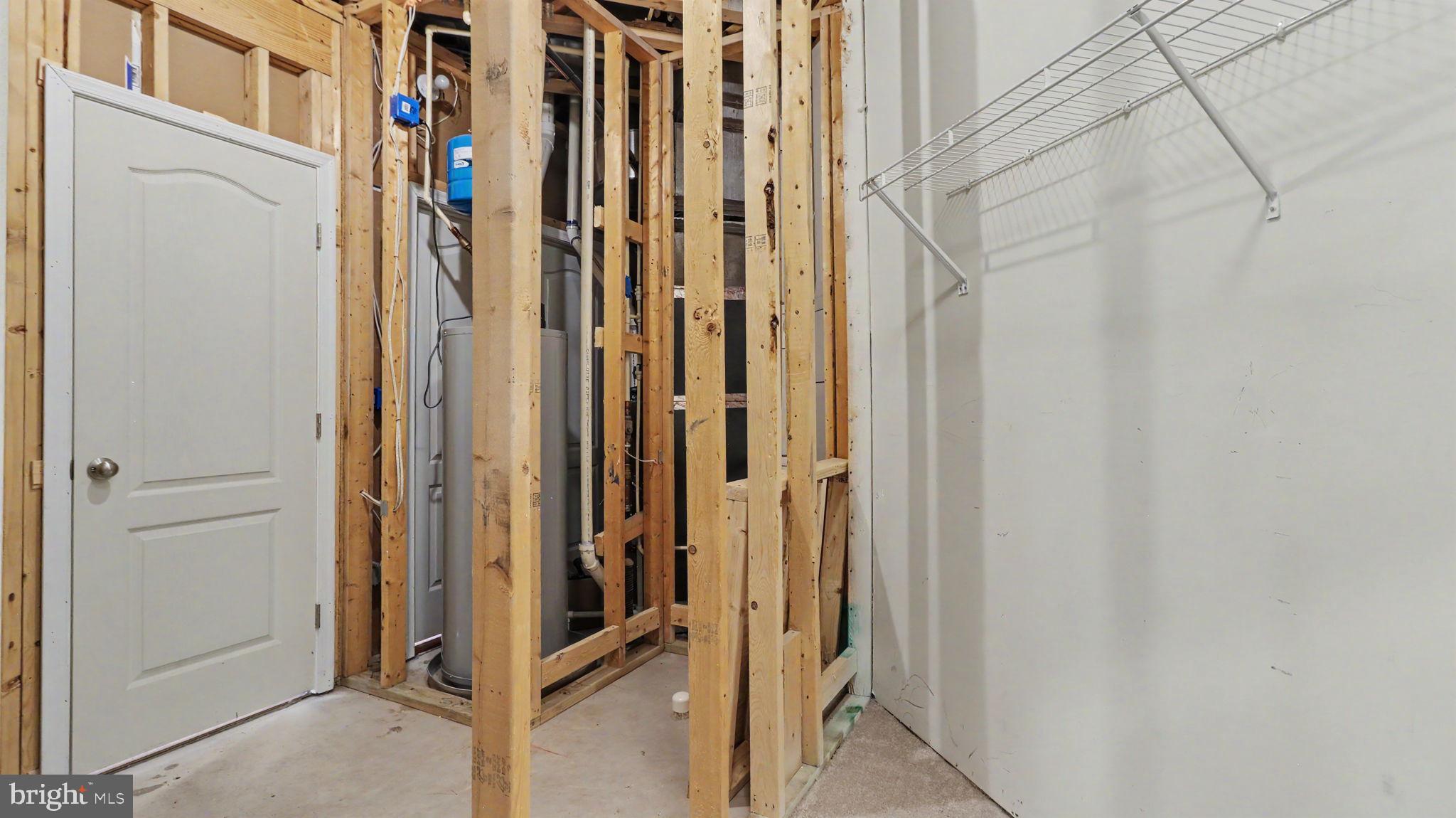 42371 TRELLIS SQUARE
