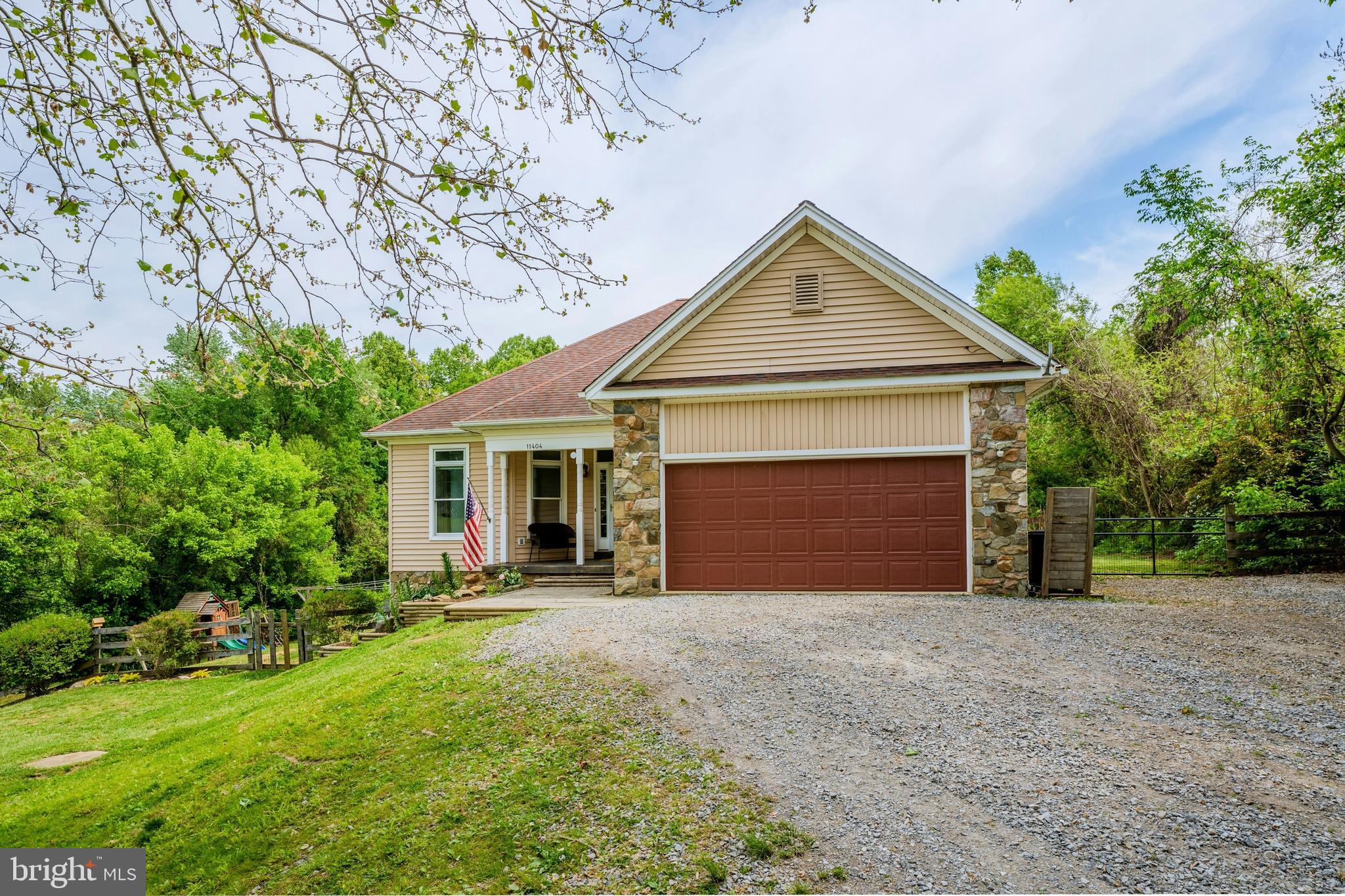 11404 RUSSELL ROAD
