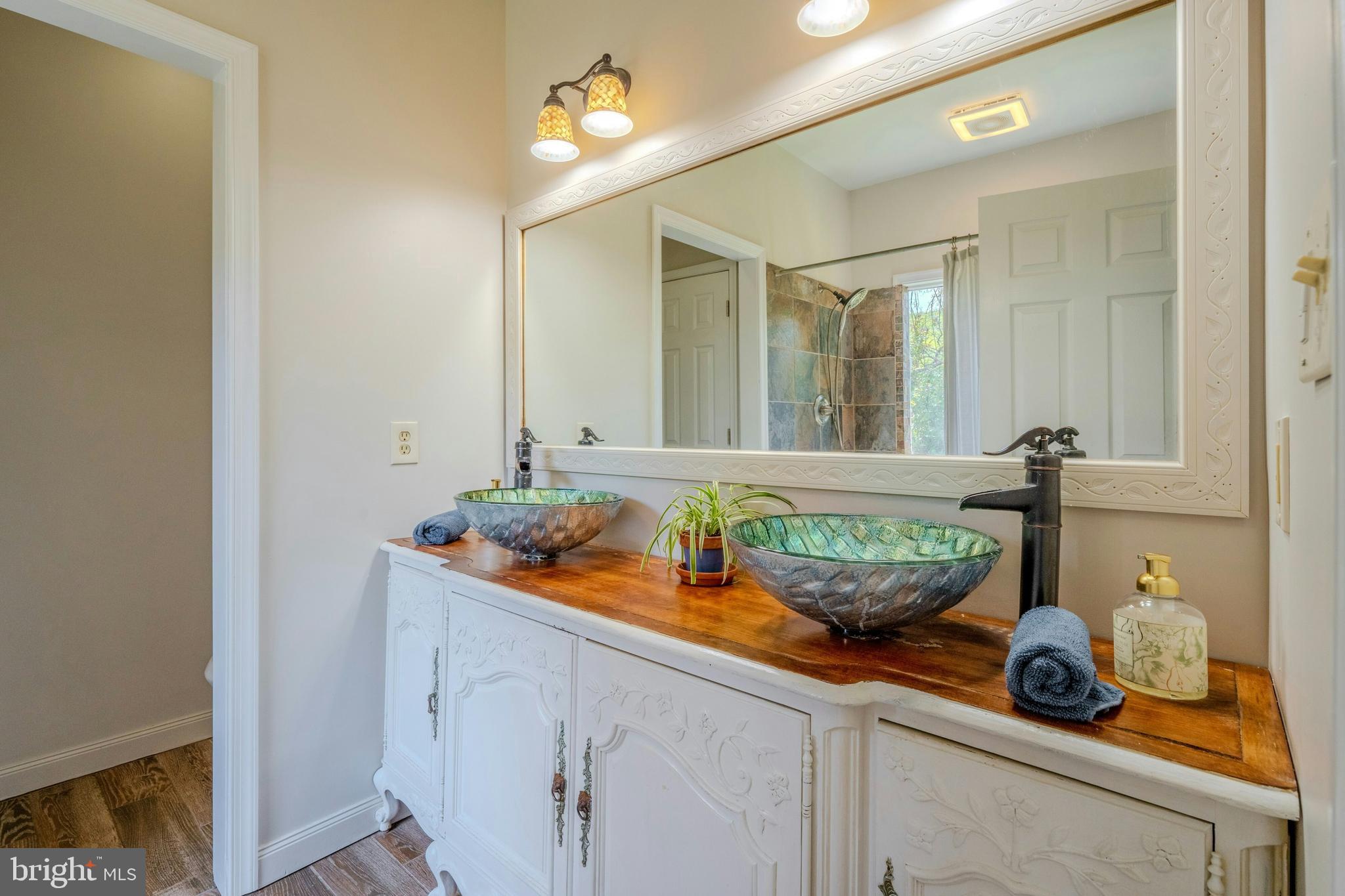 11404 RUSSELL ROAD