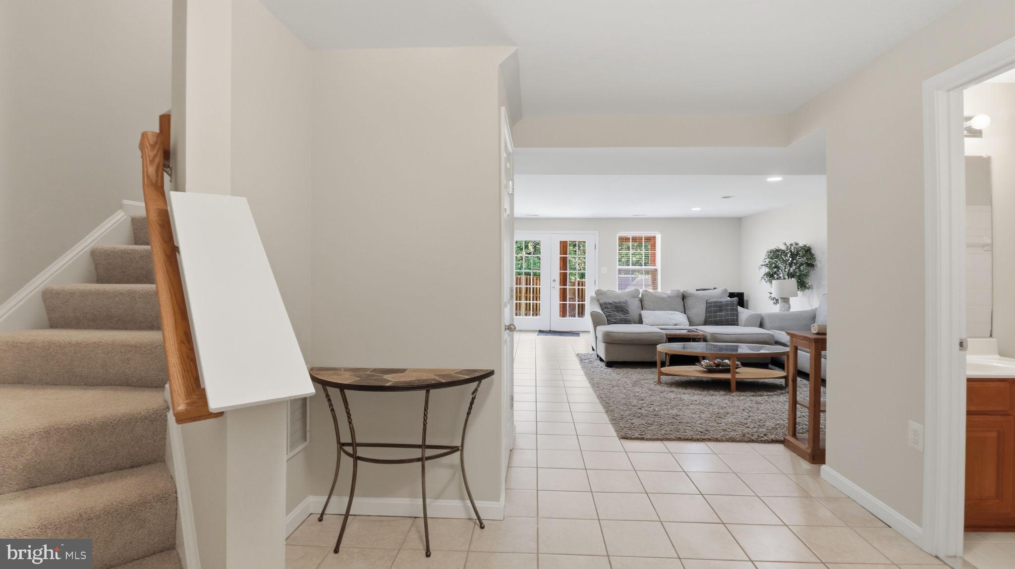 406 LEEDS RIDGE COURT