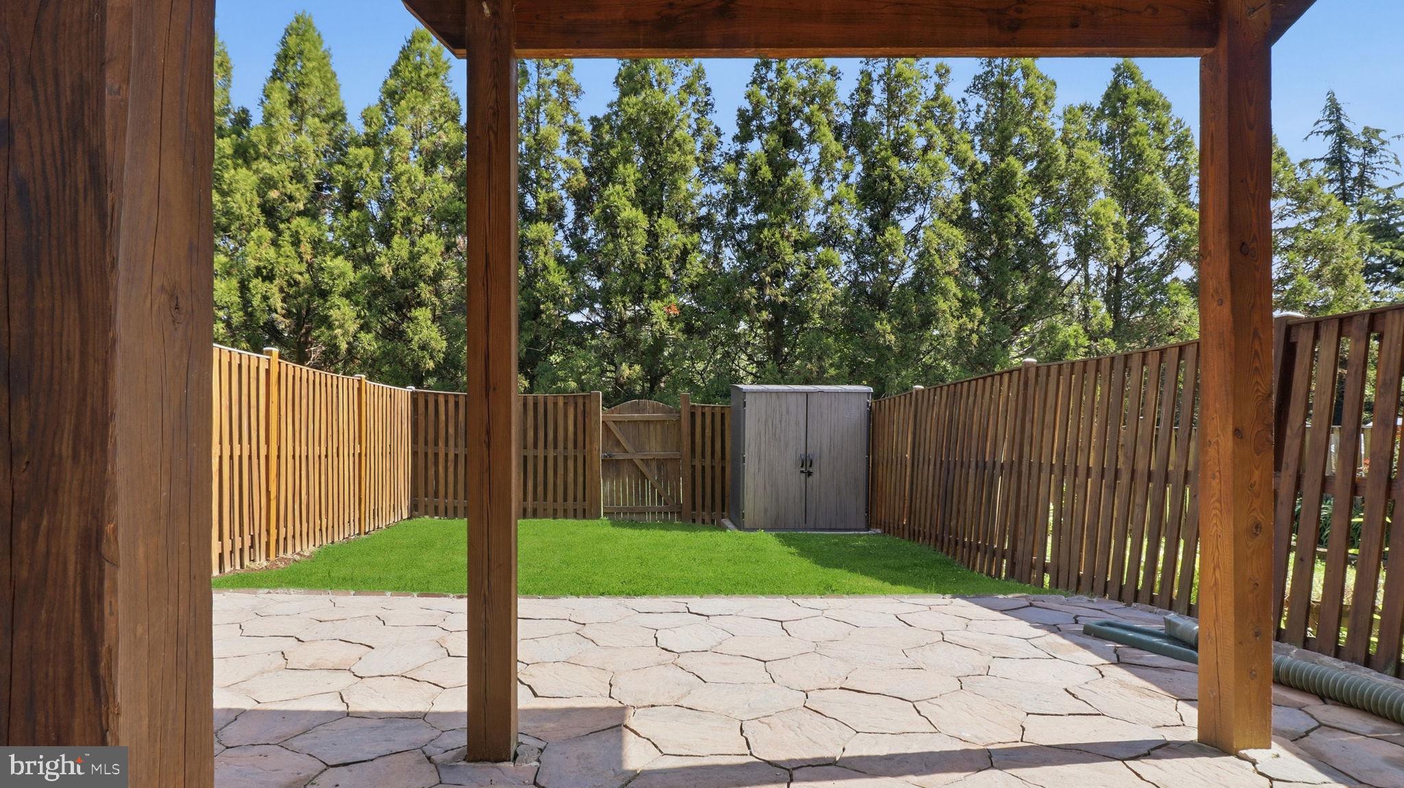 406 LEEDS RIDGE COURT
