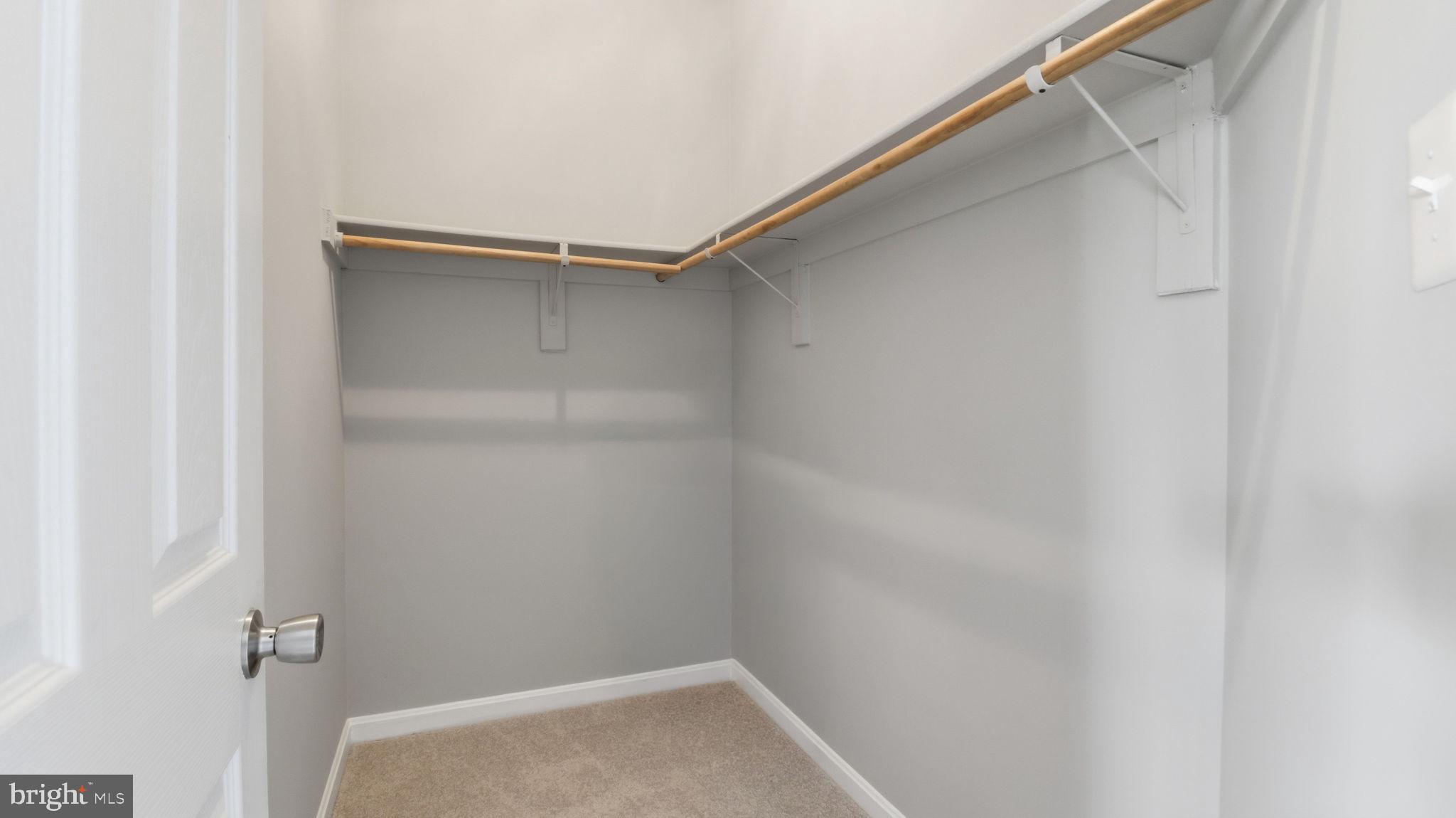 406 LEEDS RIDGE COURT