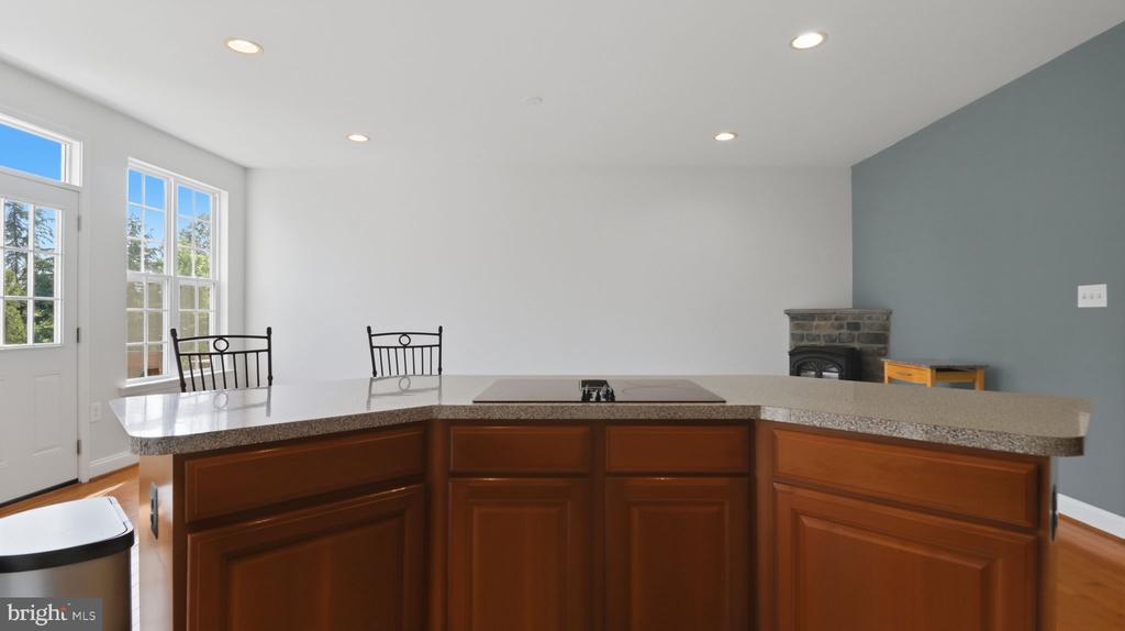 406 LEEDS RIDGE COURT