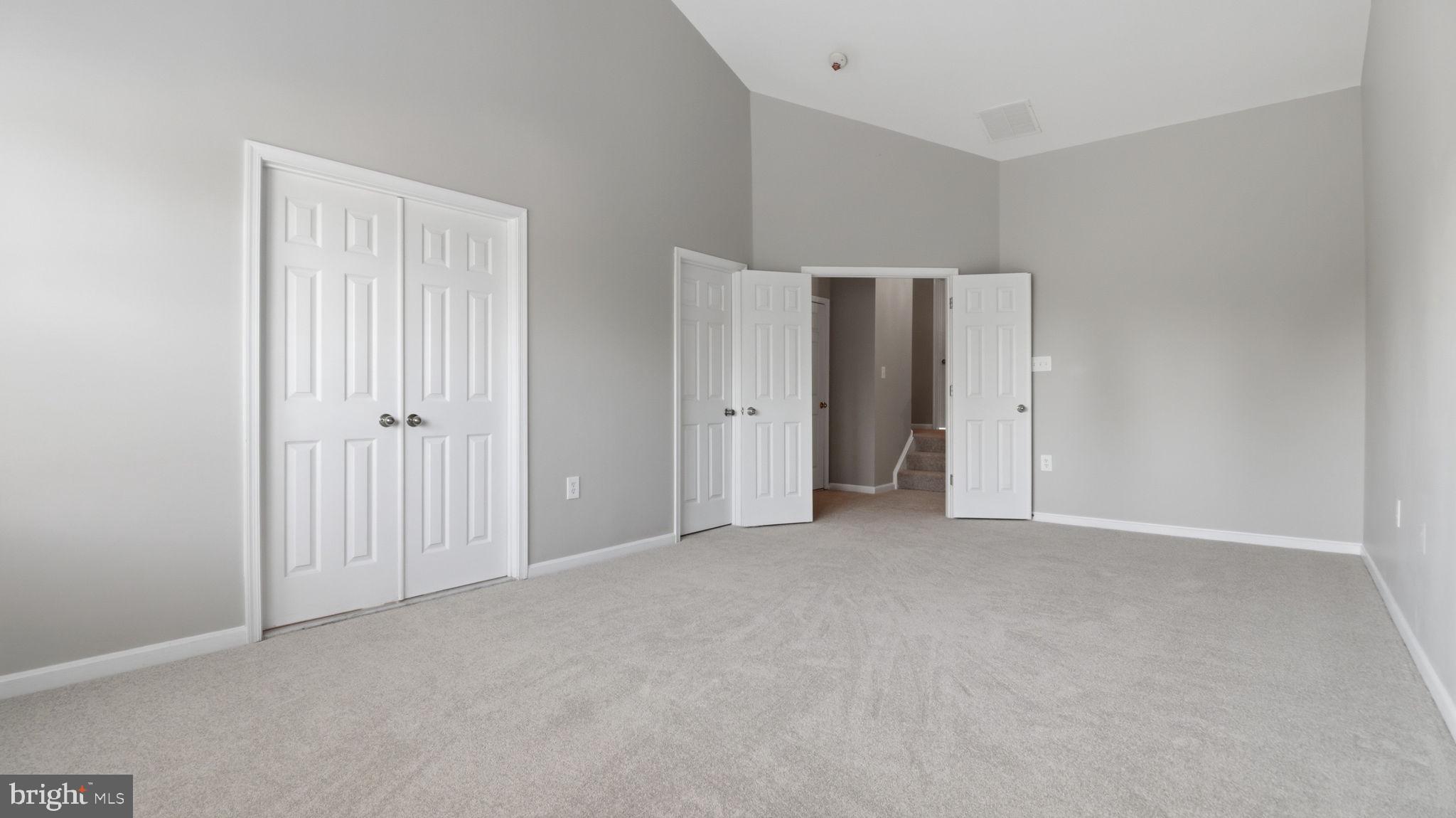406 LEEDS RIDGE COURT