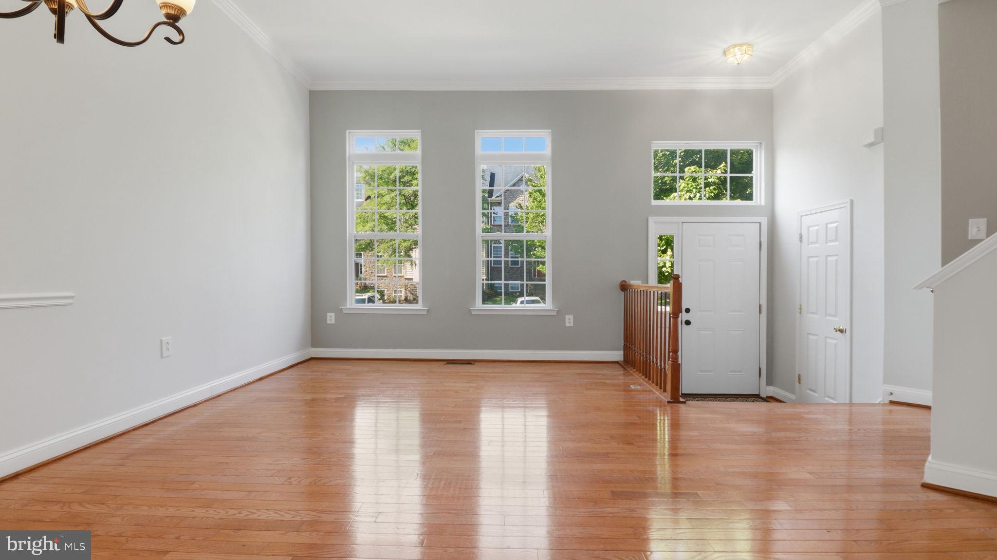 406 LEEDS RIDGE COURT