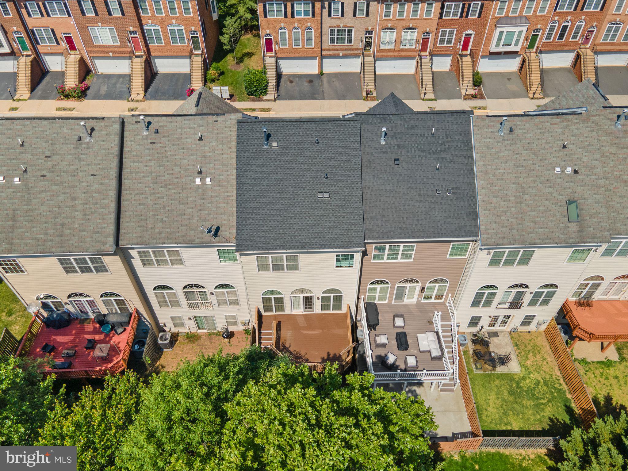 21776 LADYSLIPPER SQUARE