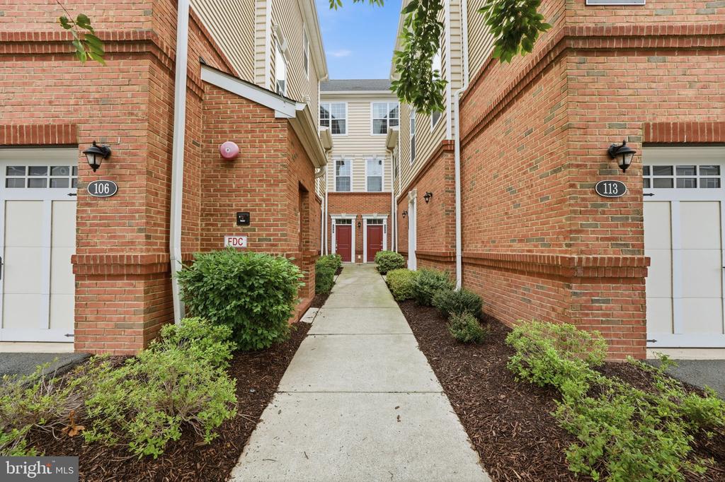 23286 SOUTHDOWN MANOR TERRACE 108