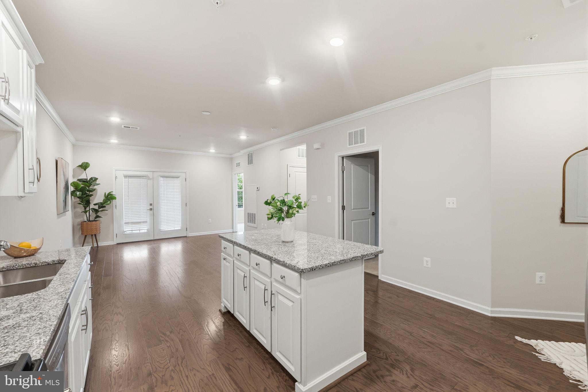 23286 SOUTHDOWN MANOR TERRACE 108