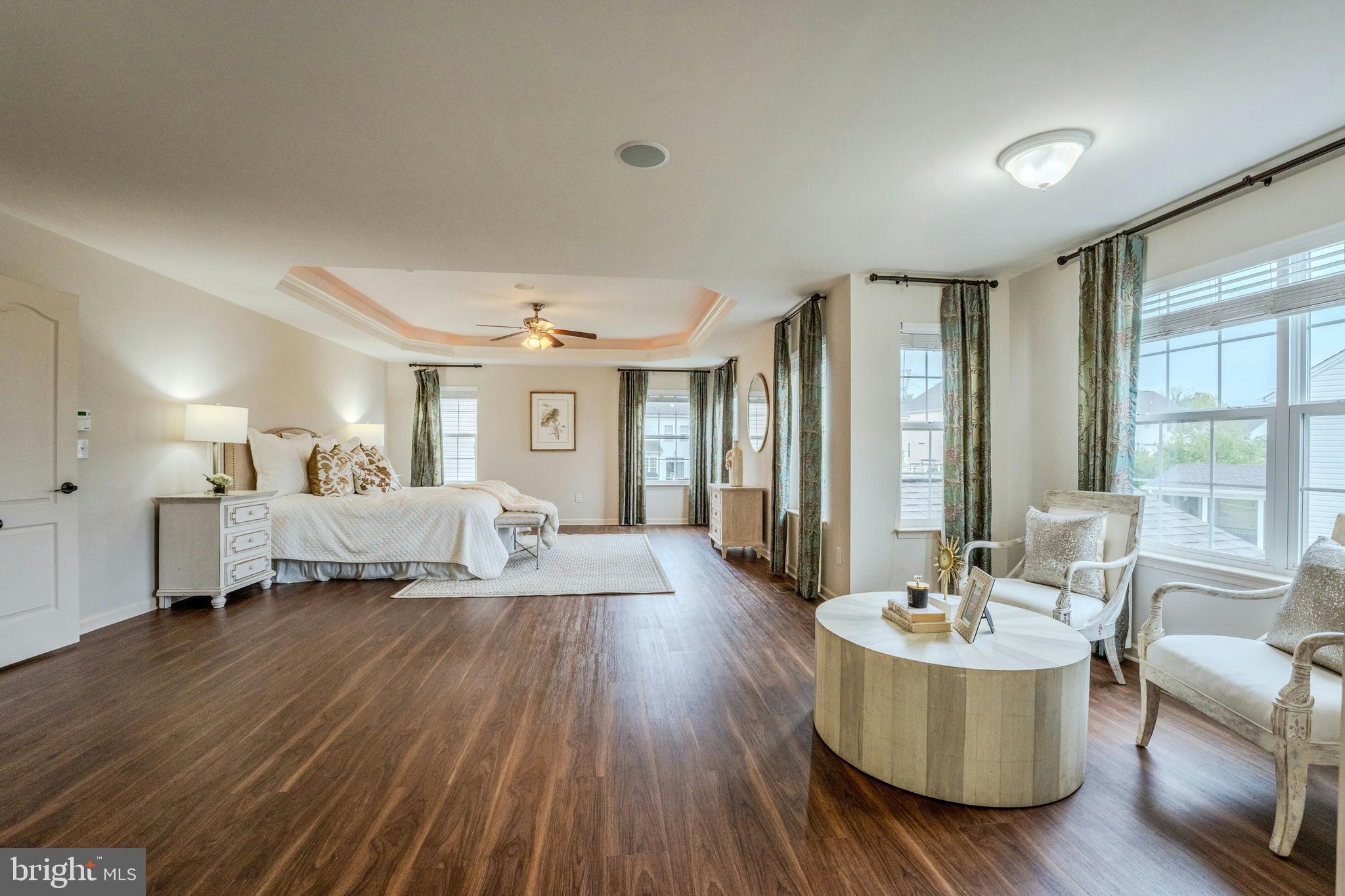 42134 AUTUMN RAIN CIRCLE