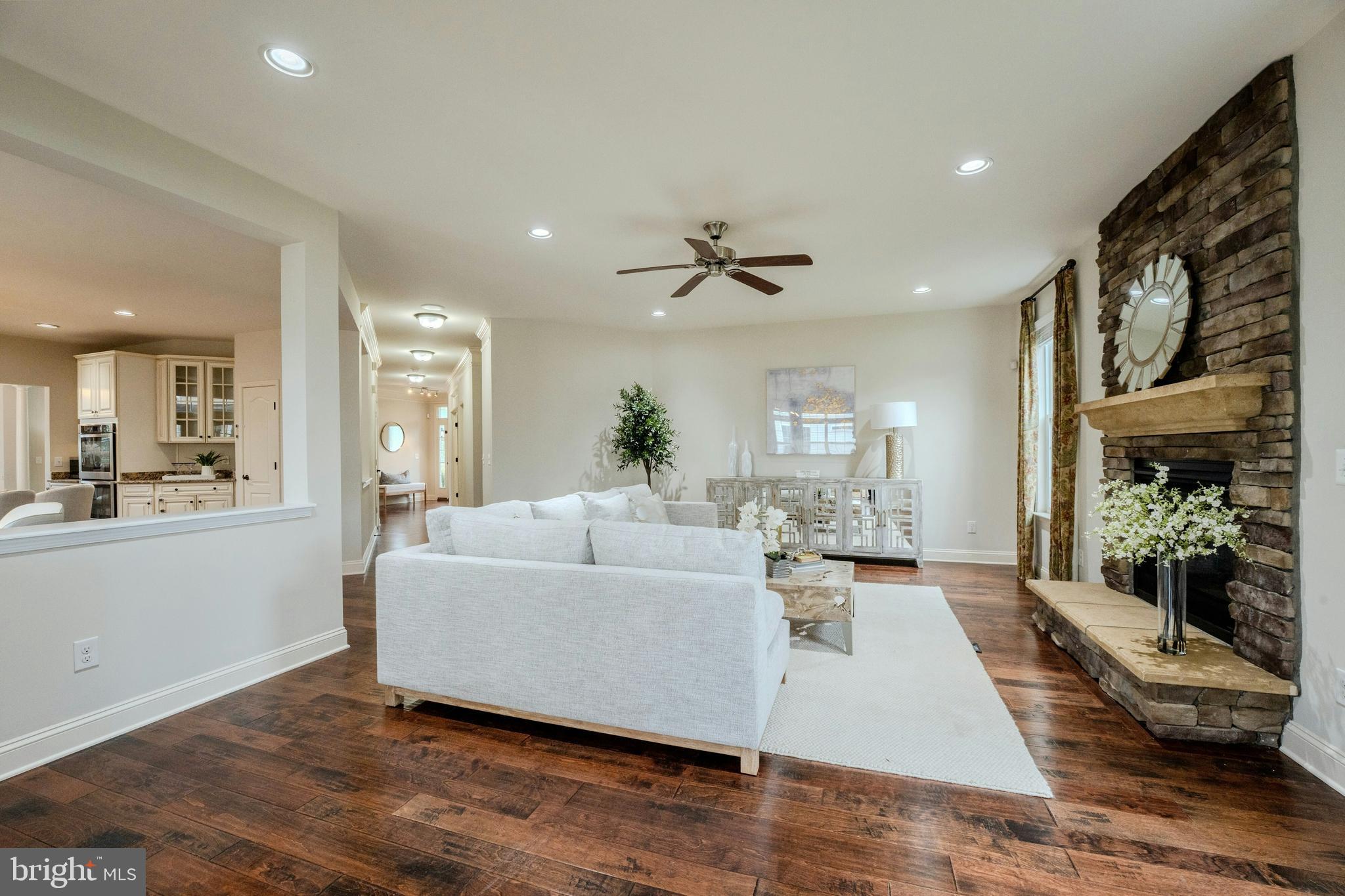 42134 AUTUMN RAIN CIRCLE