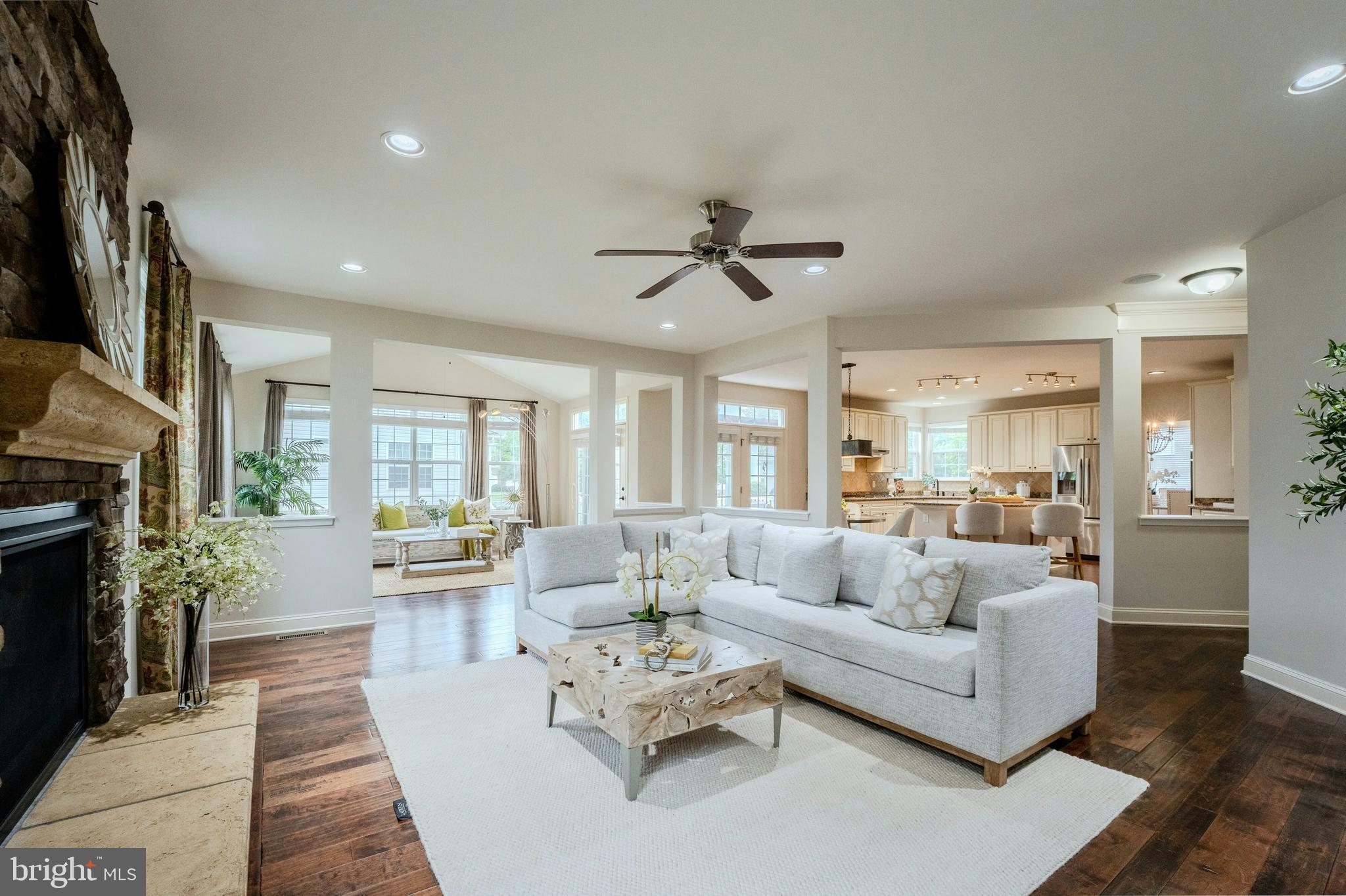 42134 AUTUMN RAIN CIRCLE