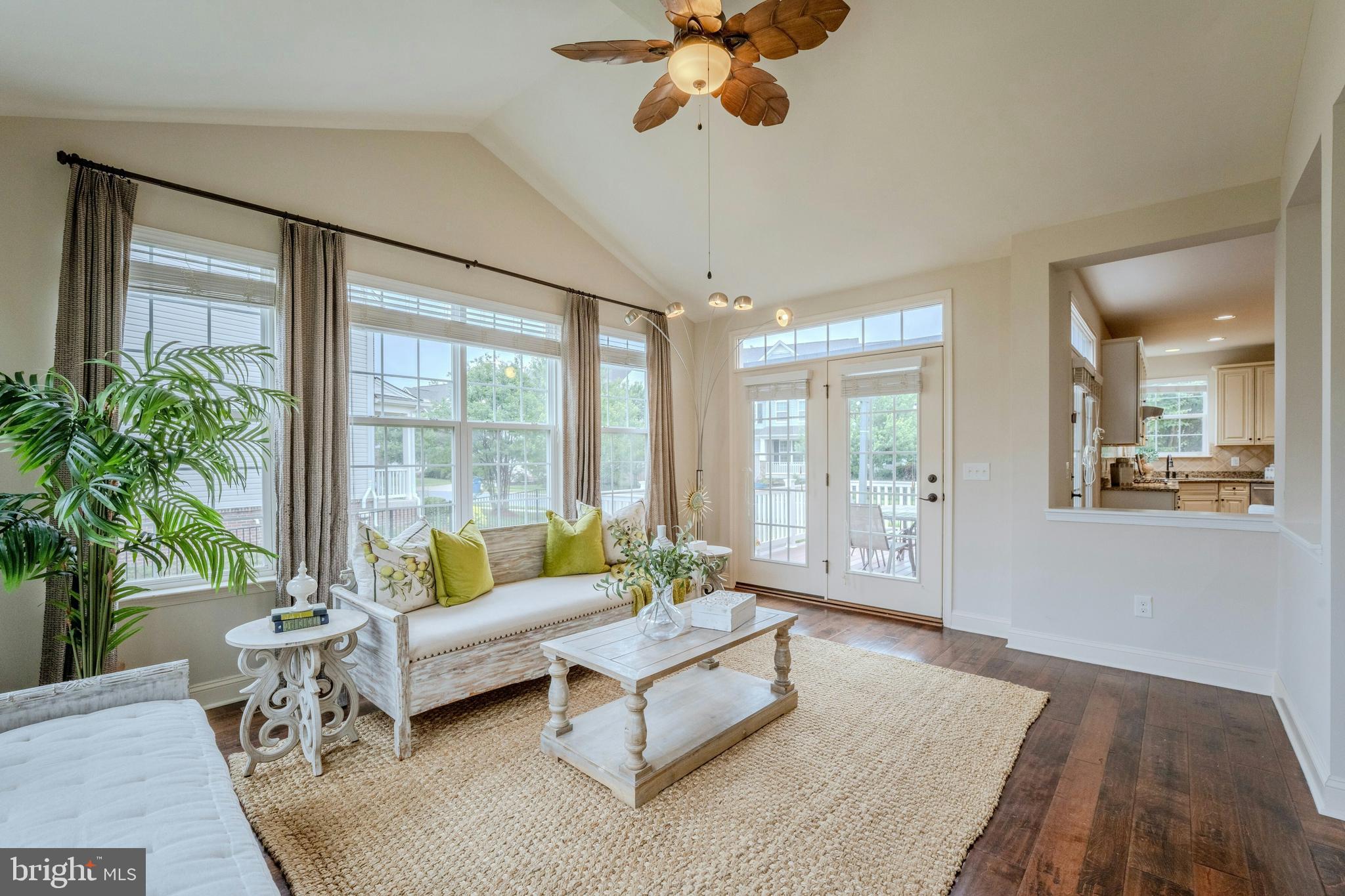 42134 AUTUMN RAIN CIRCLE