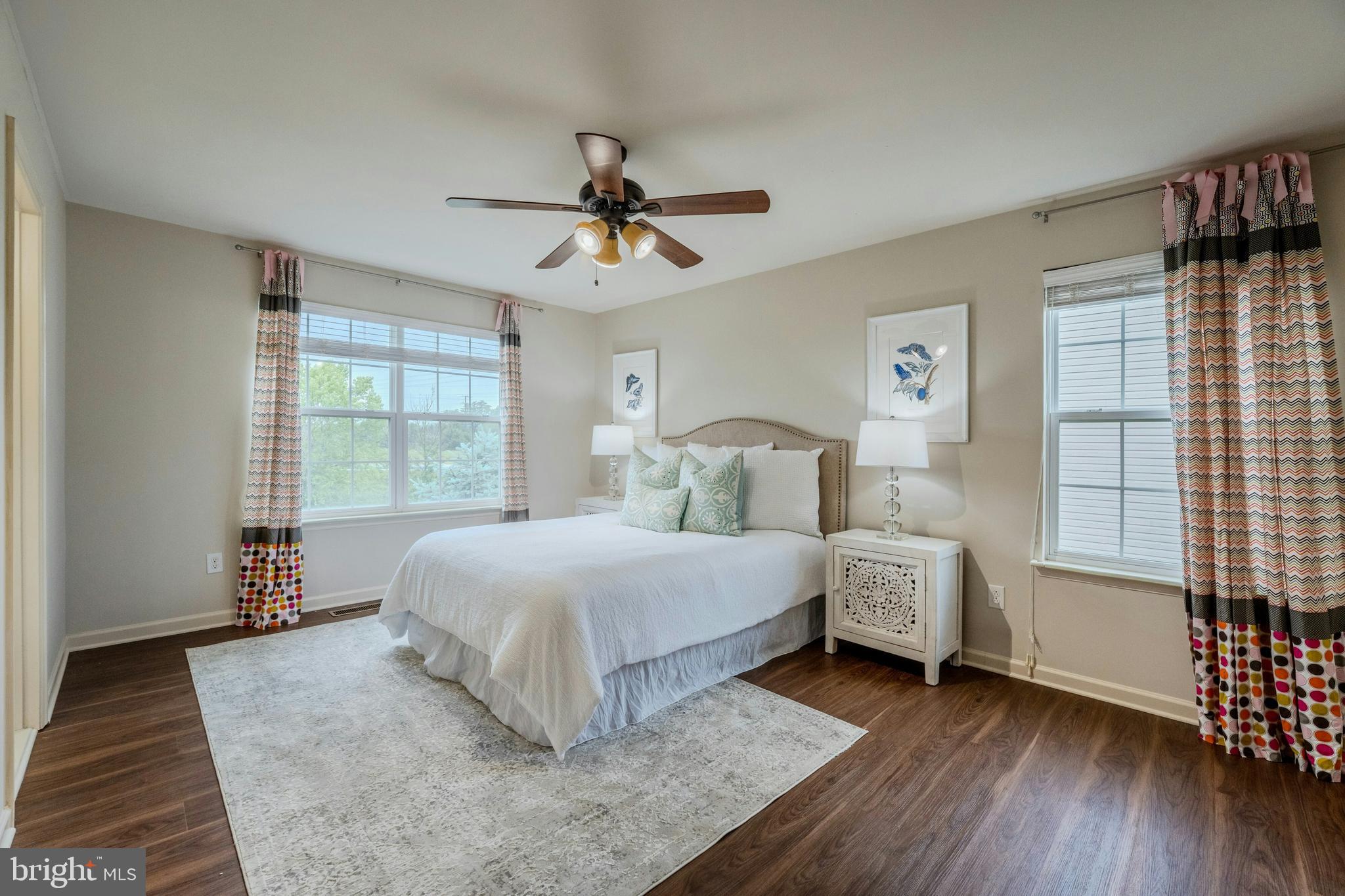 42134 AUTUMN RAIN CIRCLE