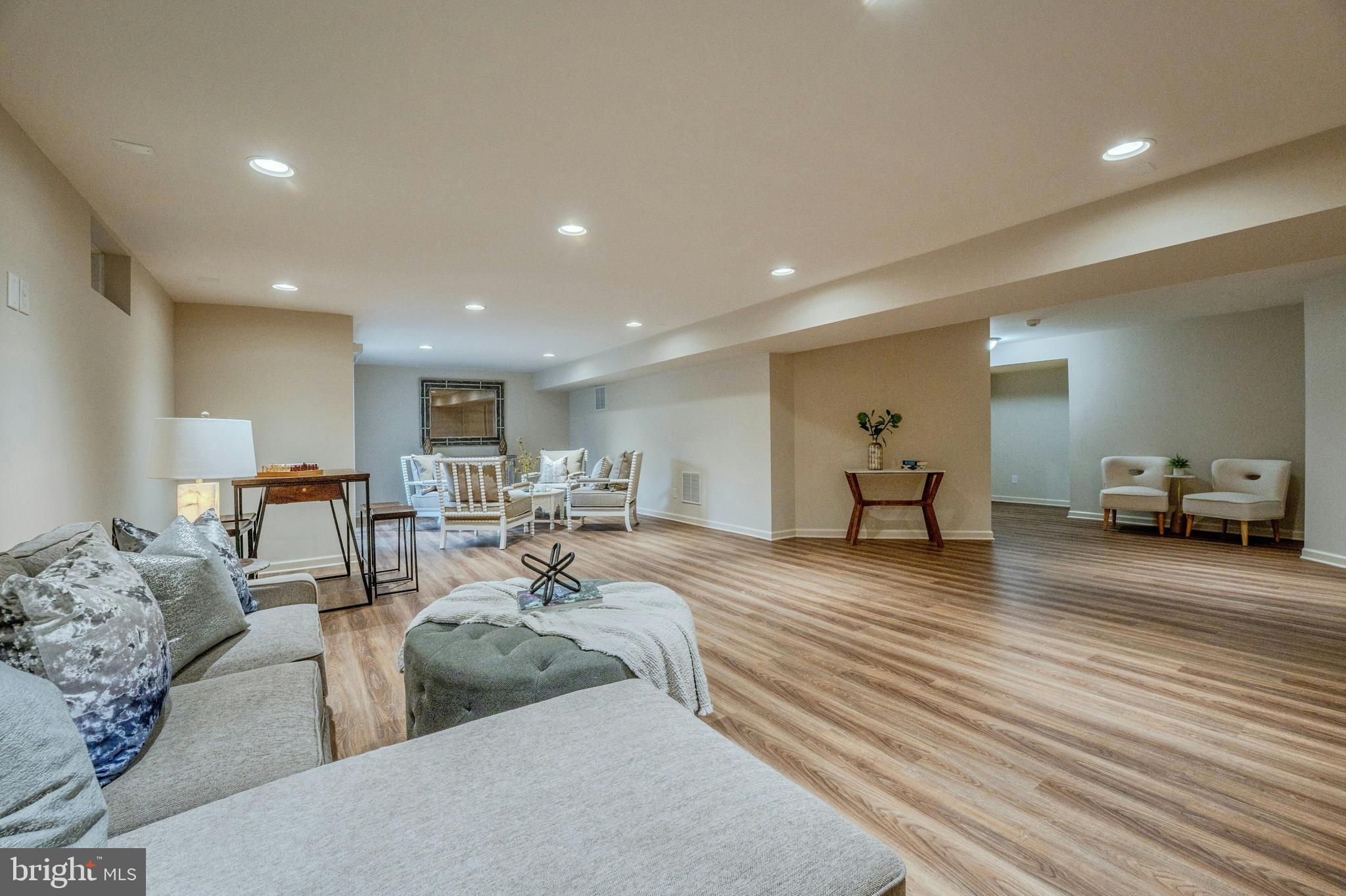 42134 AUTUMN RAIN CIRCLE