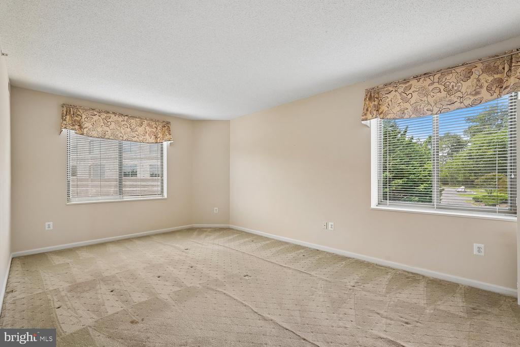19355 CYPRESS RIDGE TERRACE 206