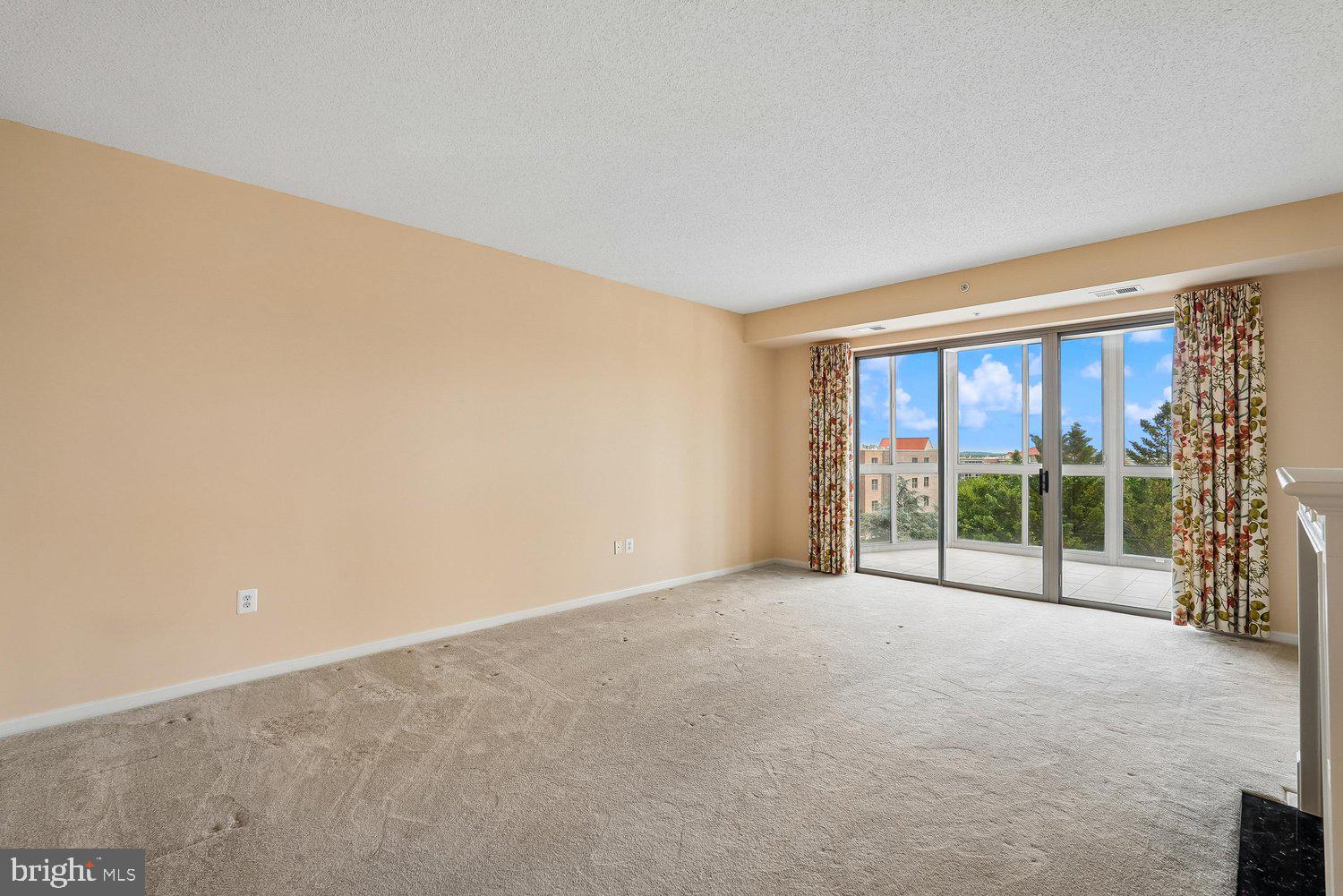 19355 CYPRESS RIDGE TERRACE 206