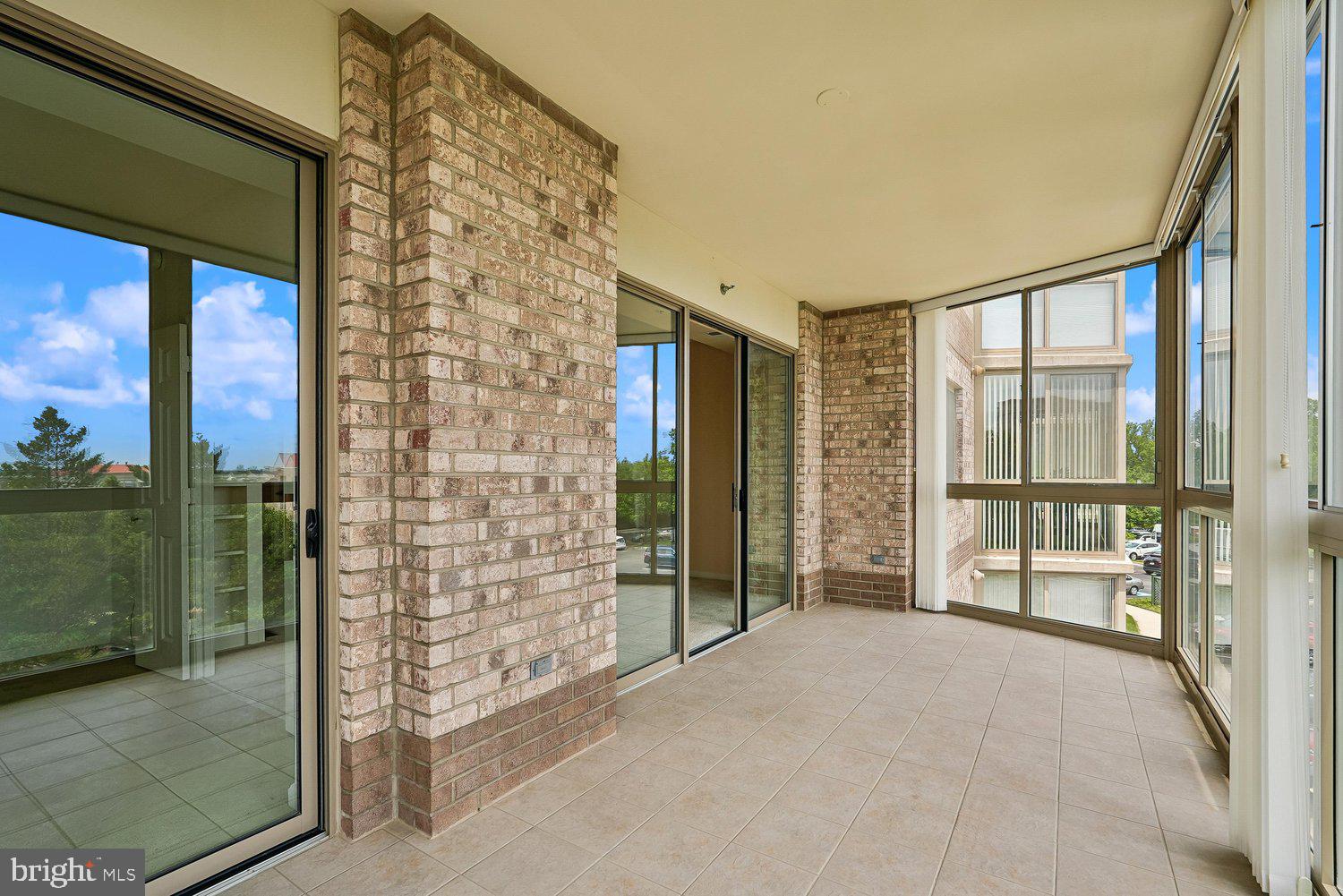 19355 CYPRESS RIDGE TERRACE 206