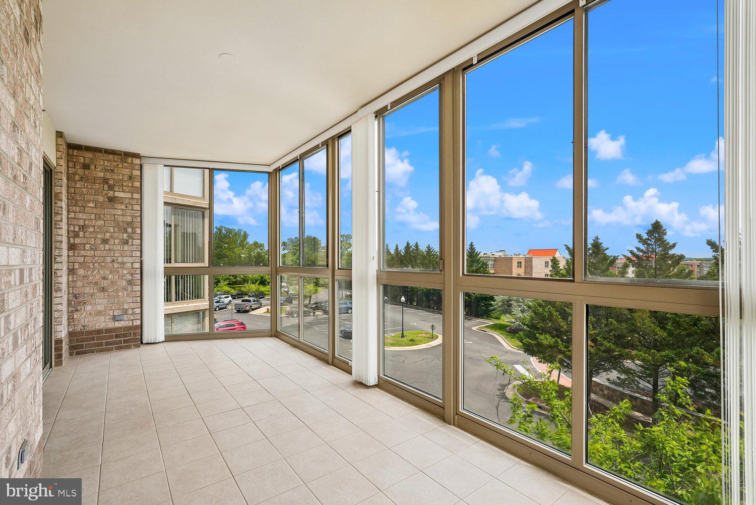 19355 CYPRESS RIDGE TERRACE 206