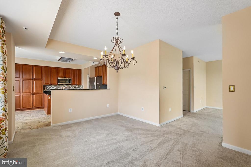 19355 CYPRESS RIDGE TERRACE 206