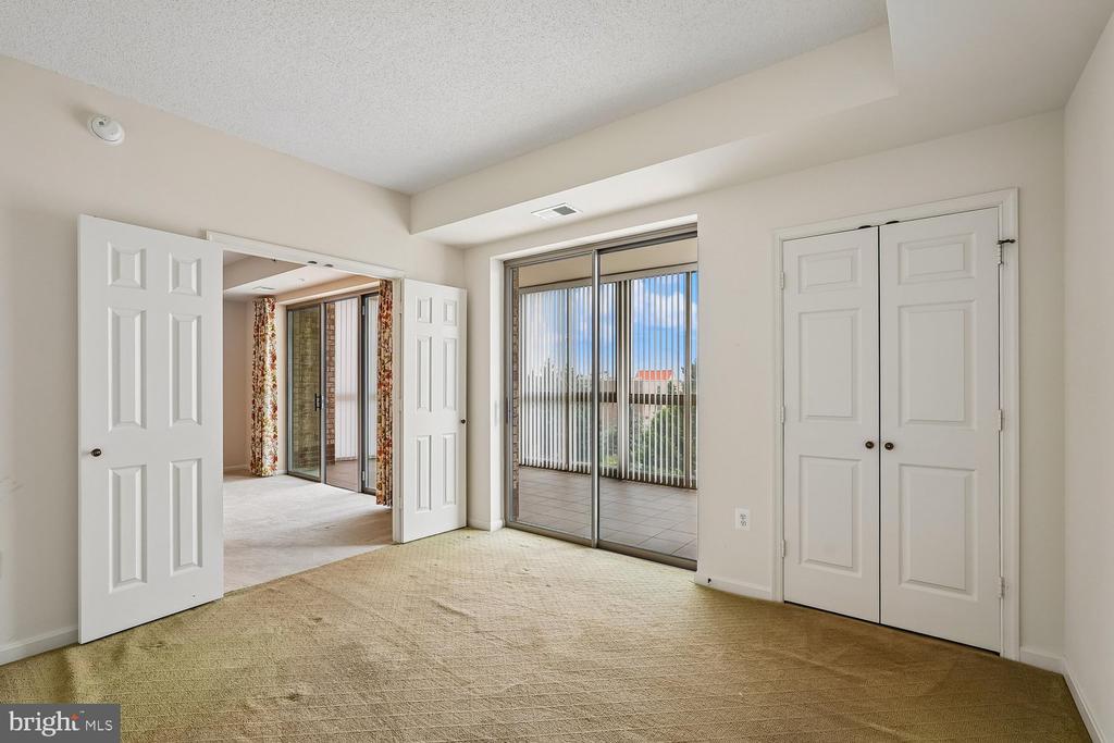 19355 CYPRESS RIDGE TERRACE 206
