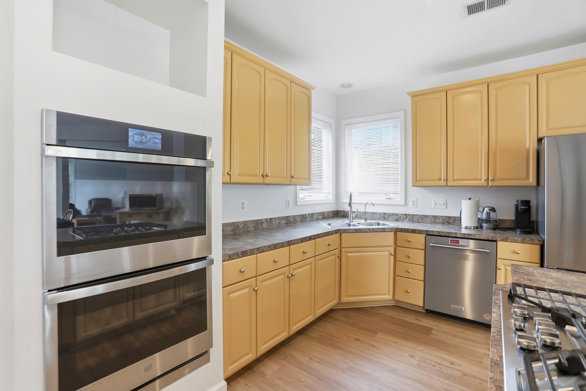 22938 GOLDENROD