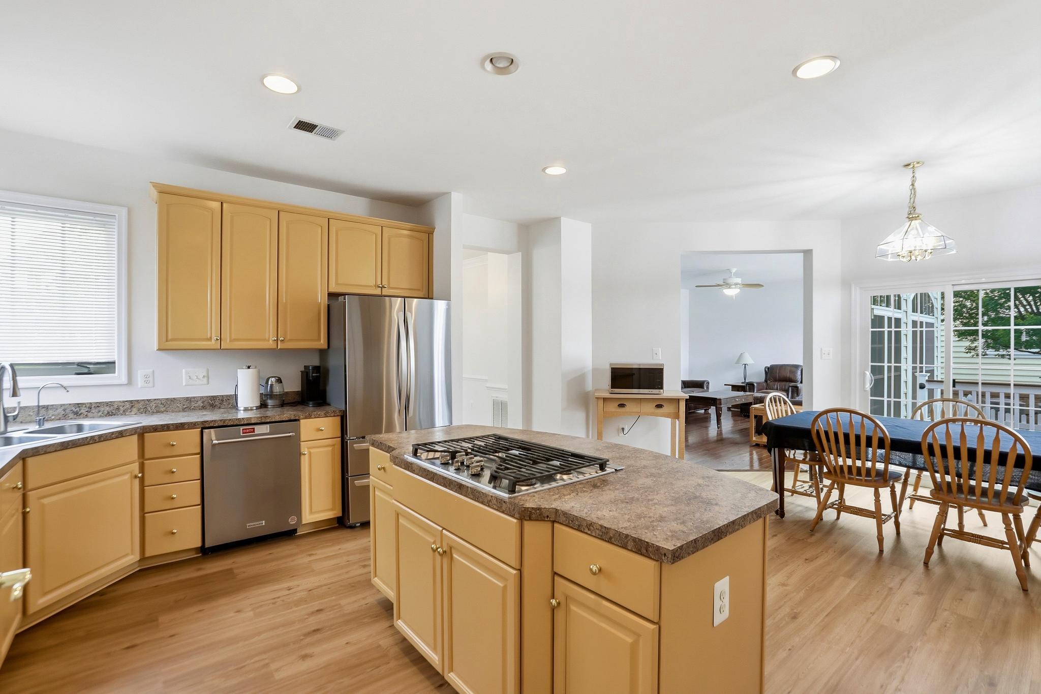 22938 GOLDENROD
