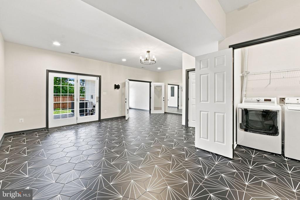 814 MAPLE FLATS TERRACE