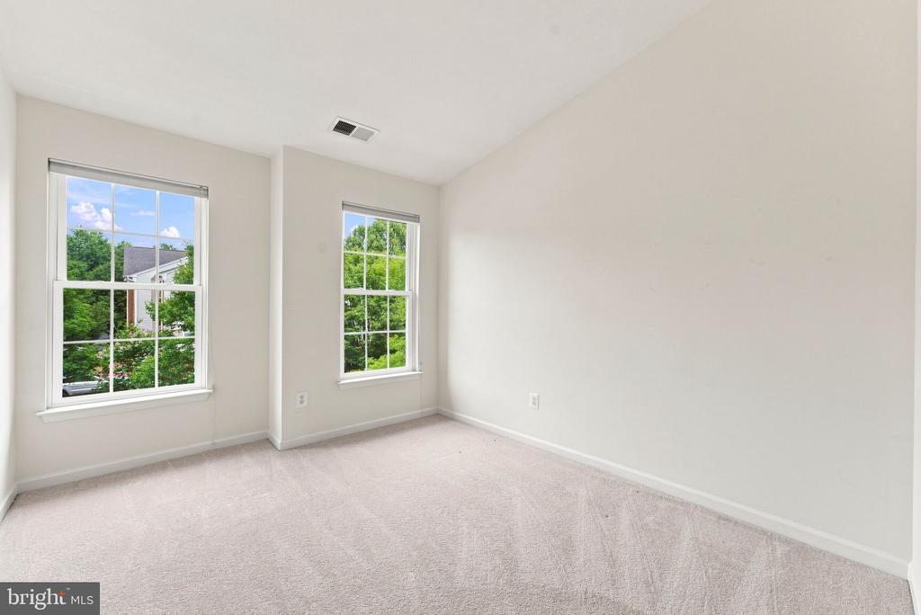 814 MAPLE FLATS TERRACE