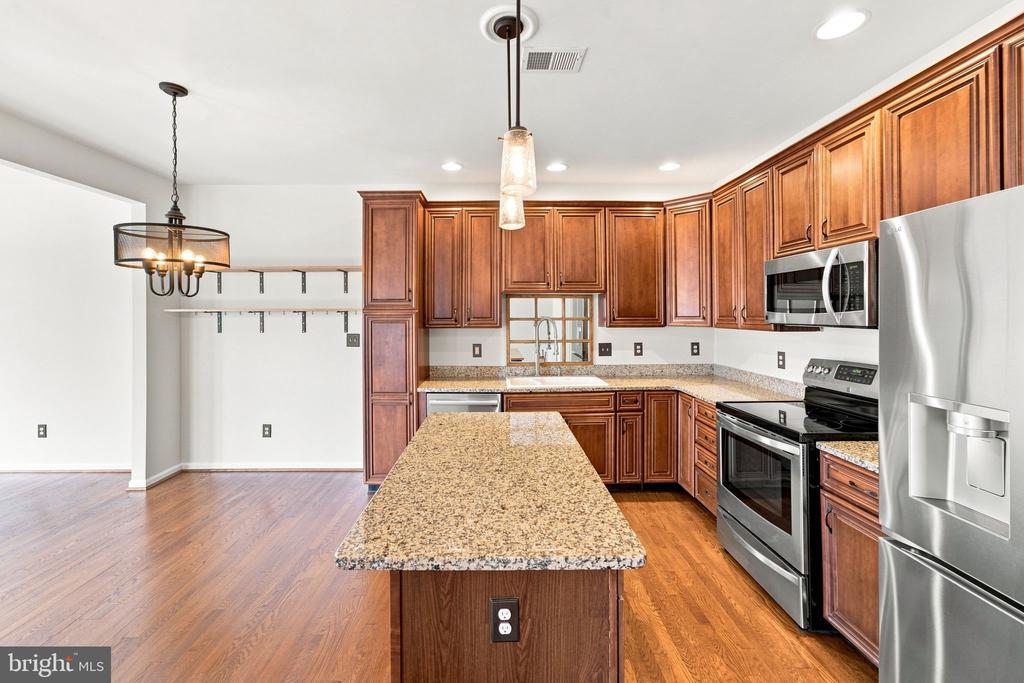 814 MAPLE FLATS TERRACE