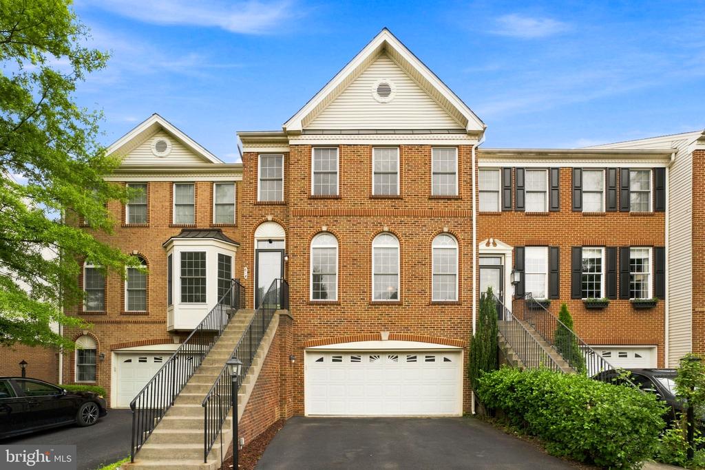 814 MAPLE FLATS TERRACE