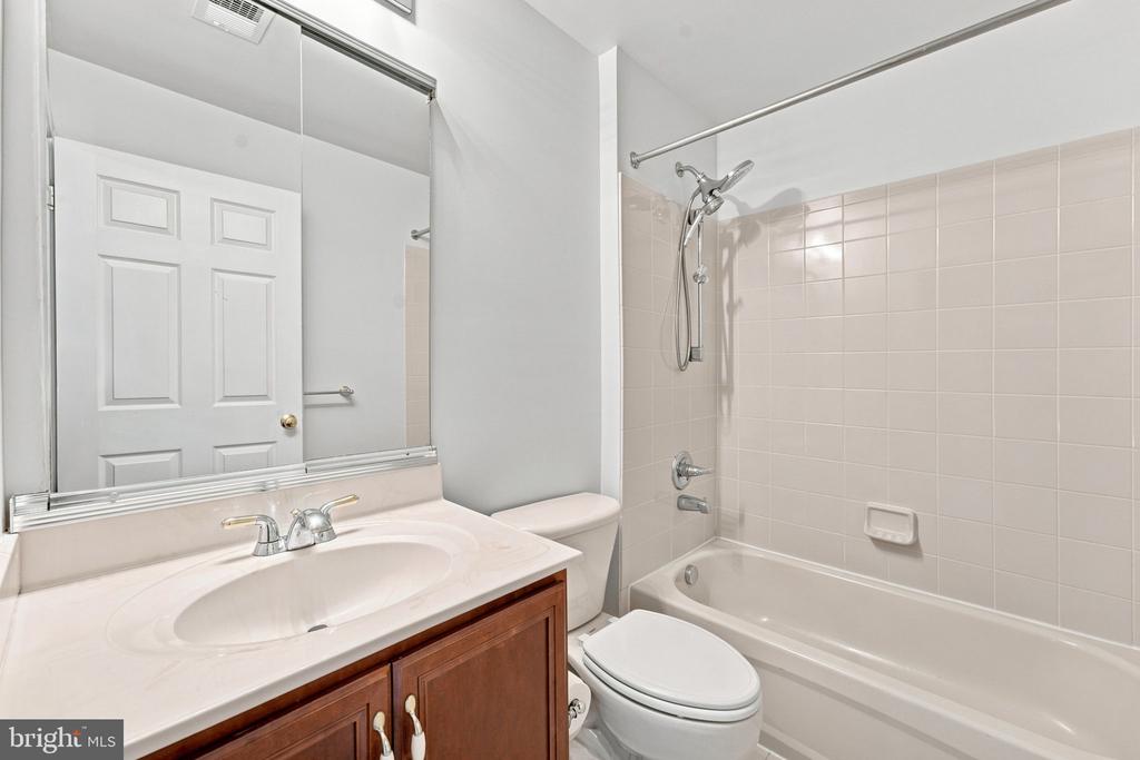 814 MAPLE FLATS TERRACE