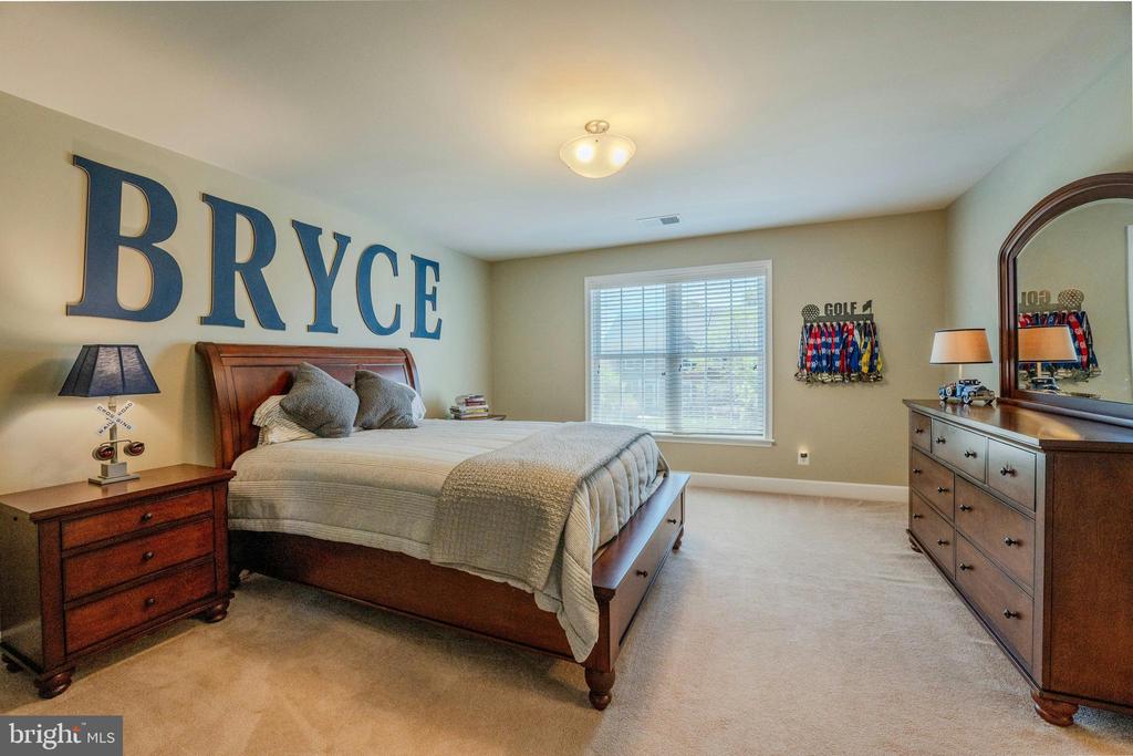 20950 HIGHLAND CREEK DRIVE