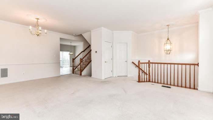 21759 LADYSLIPPER SQUARE