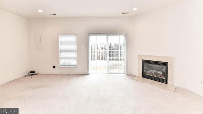 21759 LADYSLIPPER SQUARE