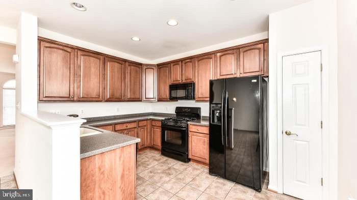 21759 LADYSLIPPER SQUARE