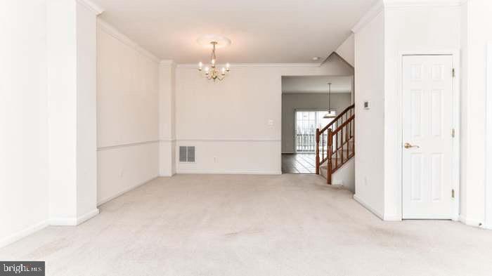 21759 LADYSLIPPER SQUARE
